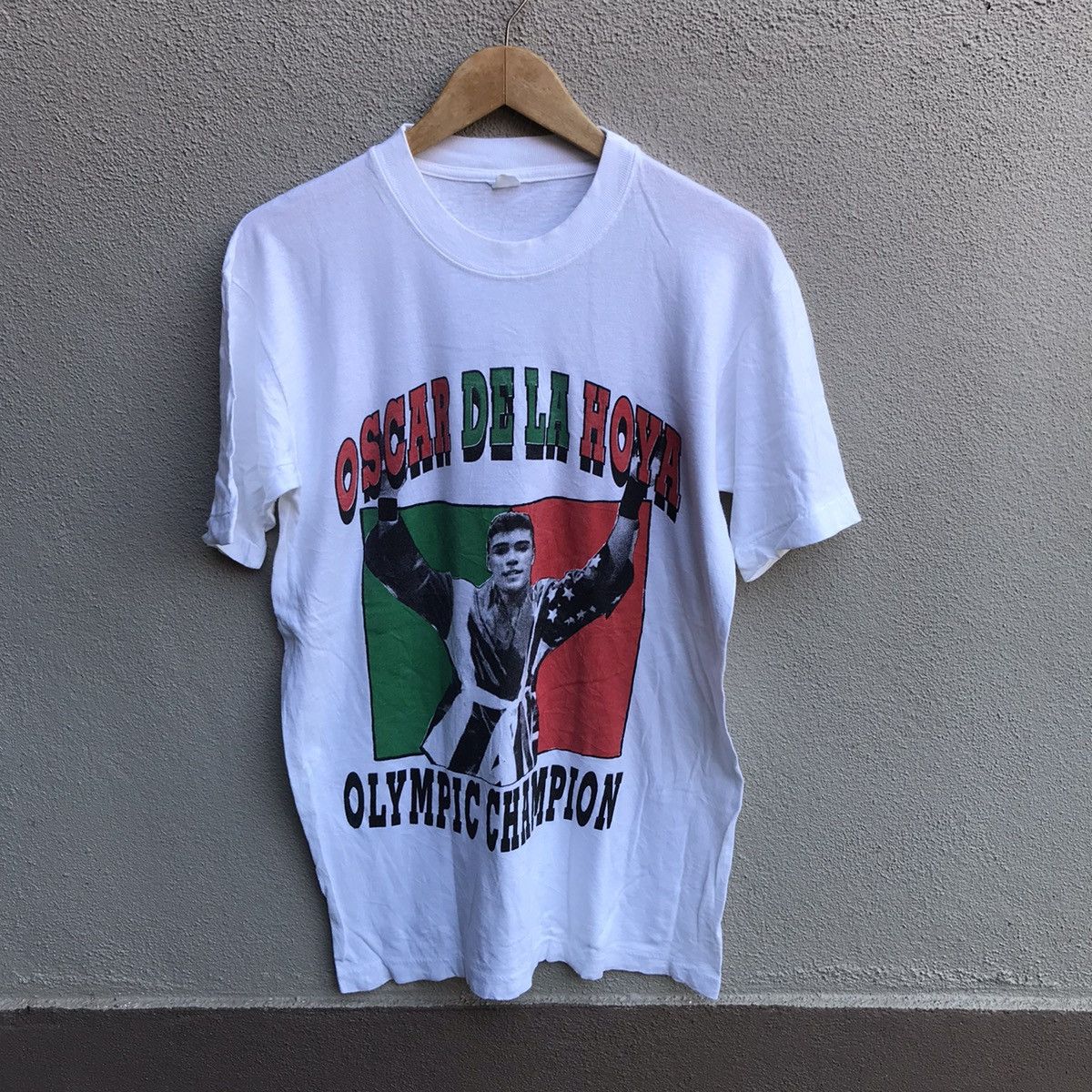 Vintage Vintage 90s OSCAR DE LA HOYA legend boxing tee olympic Size US L / EU 52-54 / 3 - 1 Thumbnail