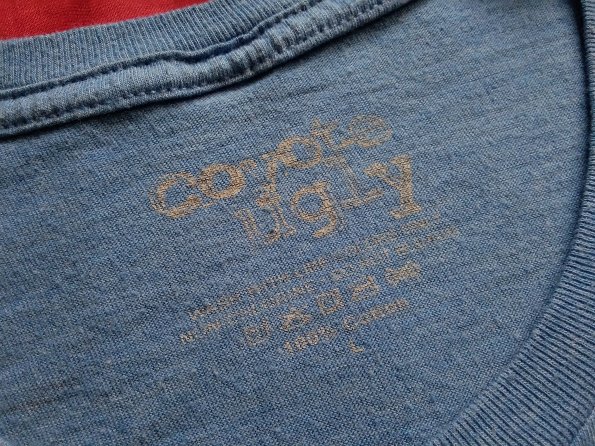 Other Coyote Ugly tshirt SIGNED saloon cafe bar pub Size US L / EU 52-54 / 3 - 5 Thumbnail
