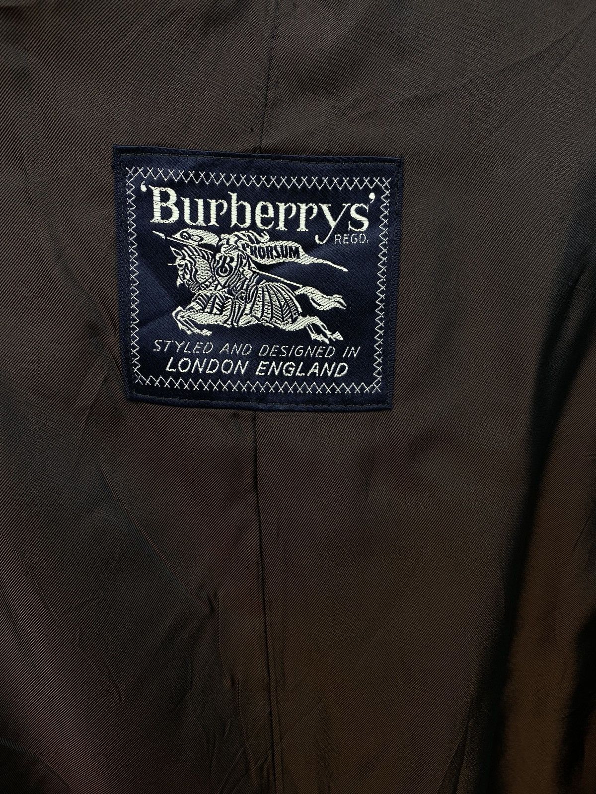 Burberry BURBERRYS MEN TRENCH COAT DURABLY PROOFED Size US M / EU 48-50 / 2 - 5 Thumbnail