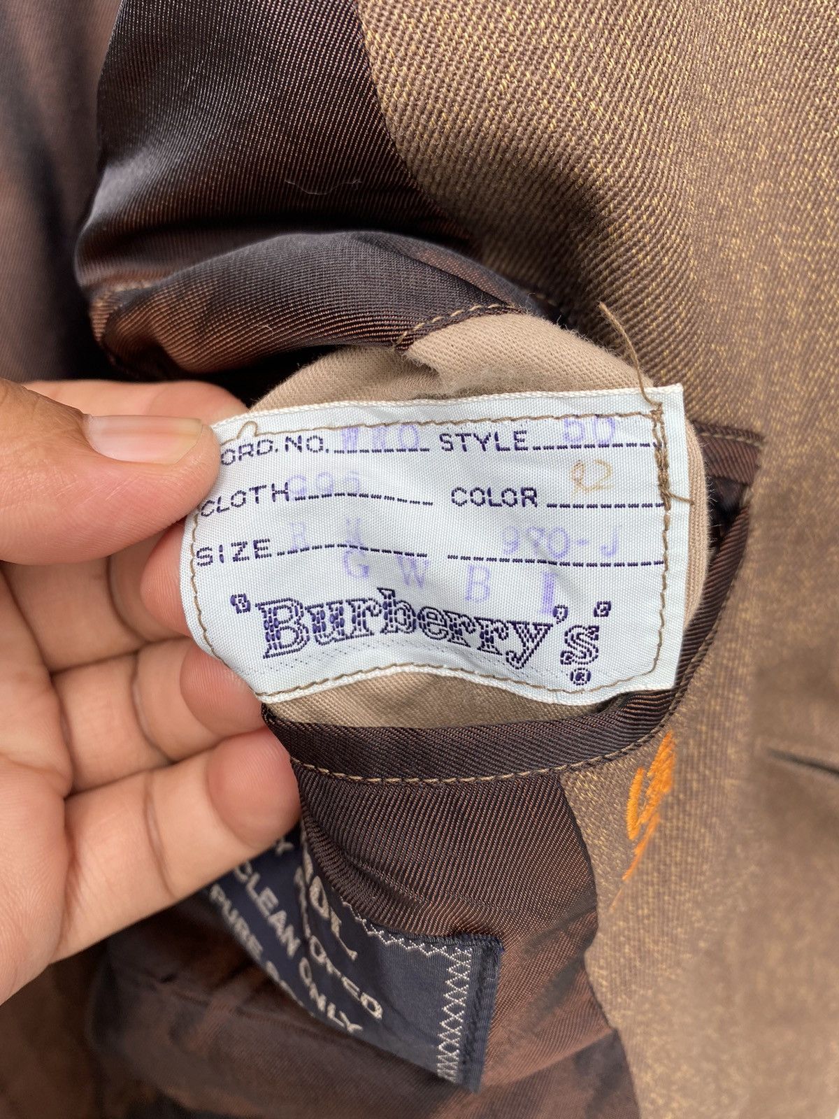 Burberry BURBERRYS MEN TRENCH COAT DURABLY PROOFED Size US M / EU 48-50 / 2 - 6 Thumbnail