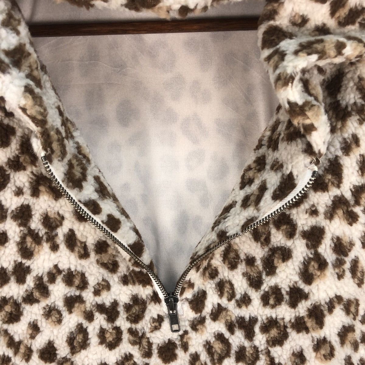 Japanese Brand × Vintage Vintage Leopard Deep Pile Fleece Hoodie Size US S / EU 44-46 / 1 - 7 Thumbnail