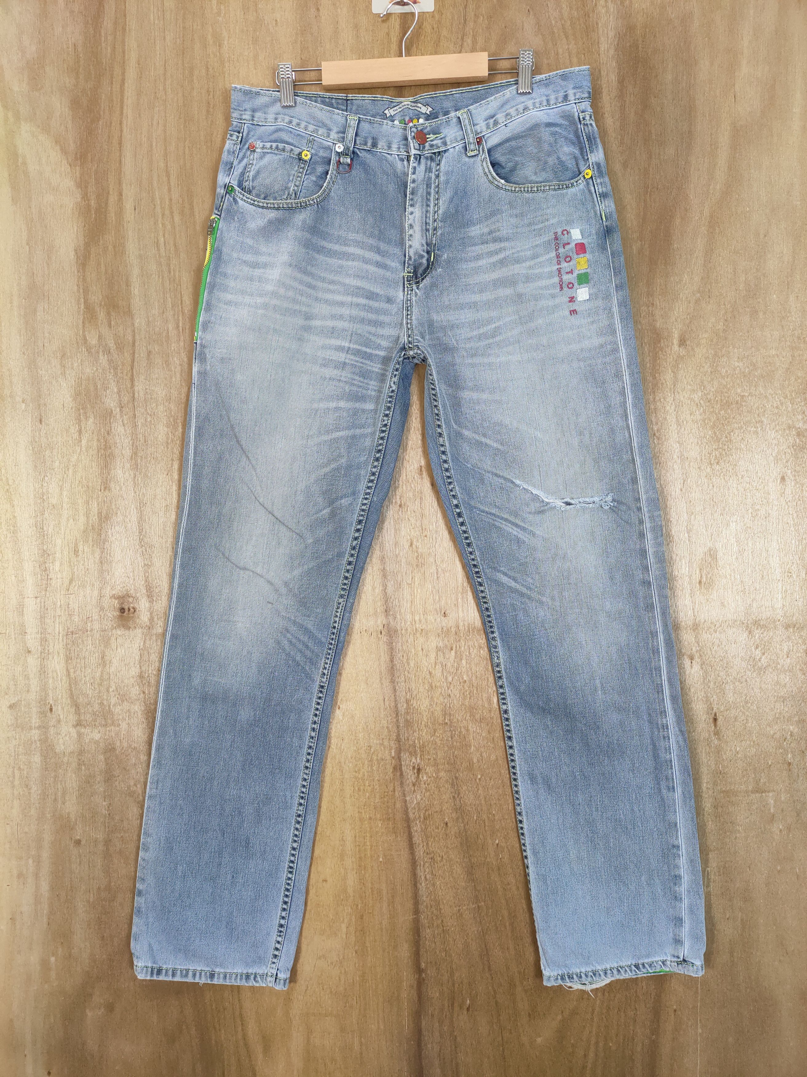Levi's Vintage Clothing LEVI'S FADED LIGHT BLUE JEANS DENIM PANTS Size US 34 / EU 50 - 2 Thumbnail