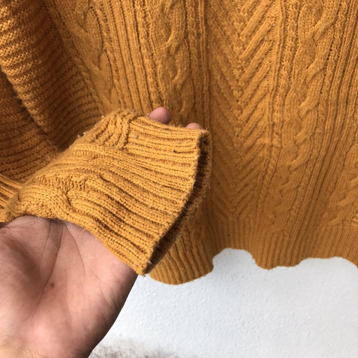 Aran Isles Knitwear Vintage Uniqlo Cable Knit Jumper Knitwear Size US M / EU 48-50 / 2 - 6 Thumbnail
