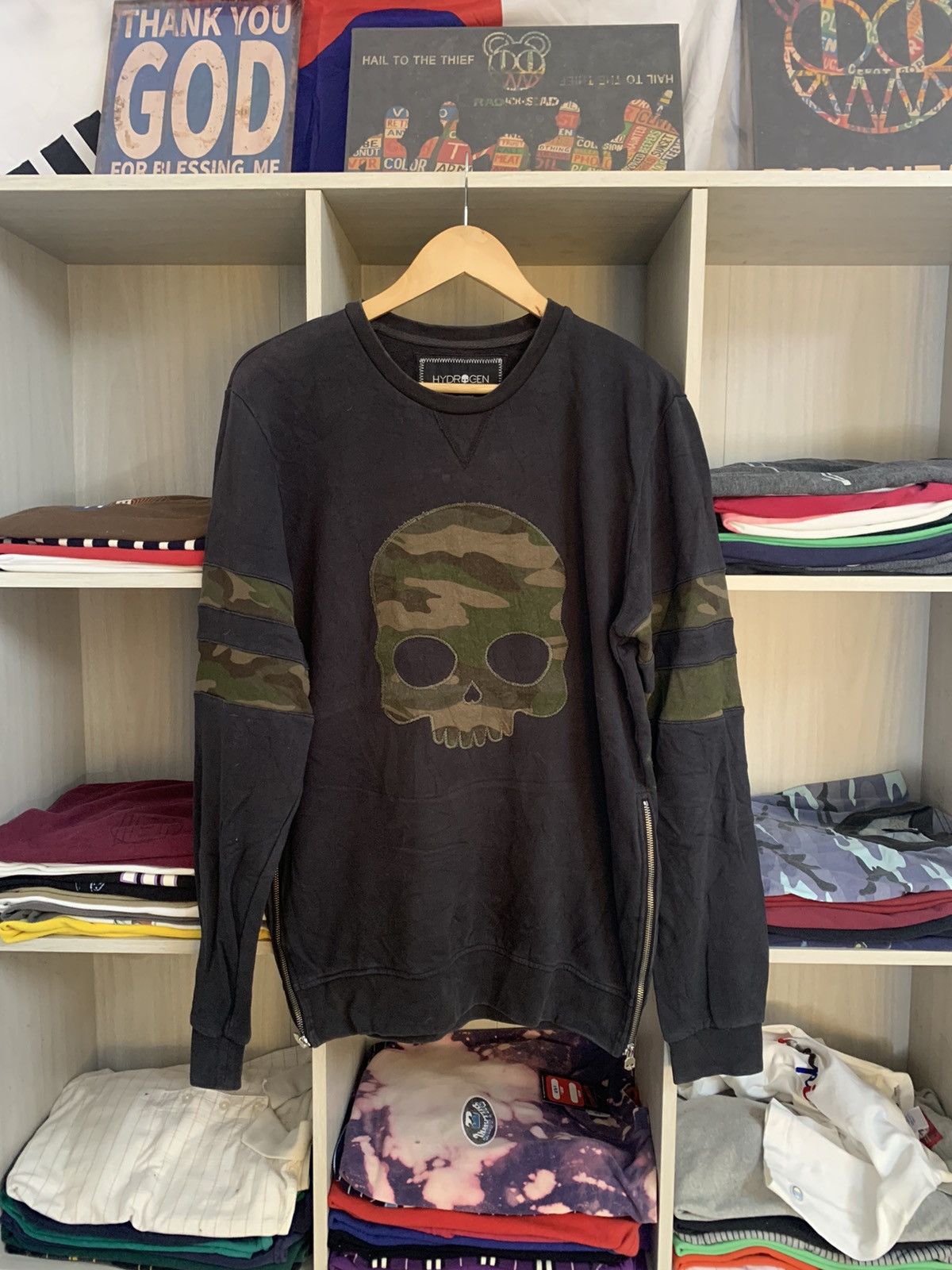 HYDROGEN Hydrogen luxury sportswear skull camo backhit number 17 Size US L / EU 52-54 / 3 - 1 Thumbnail