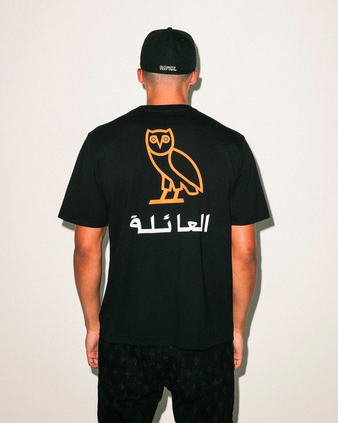 Drake OVO FAMILY ARABIC POCKET T-SHIRT - XXL Size US XXL / EU 58 / 5 - 4 Thumbnail