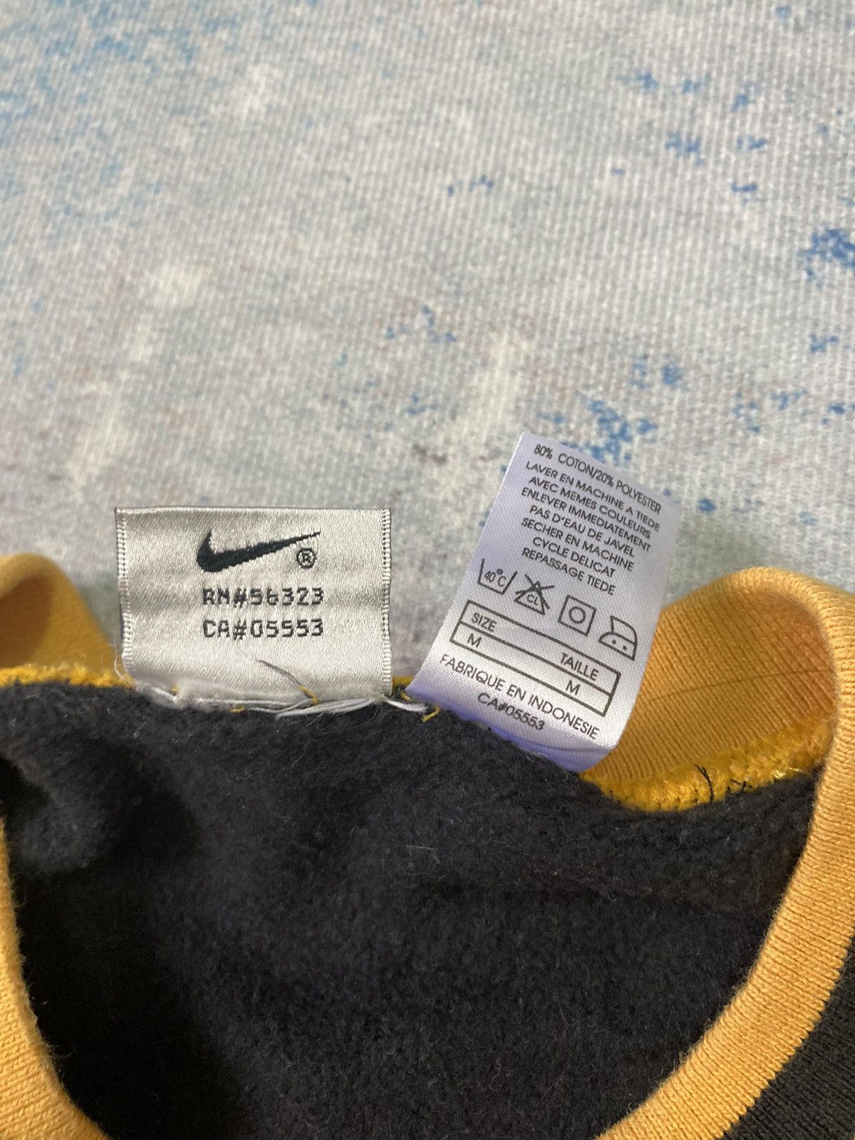 Vintage Nike Center Logo Sweatshirt Size US M / EU 48-50 / 2 - 9 Thumbnail