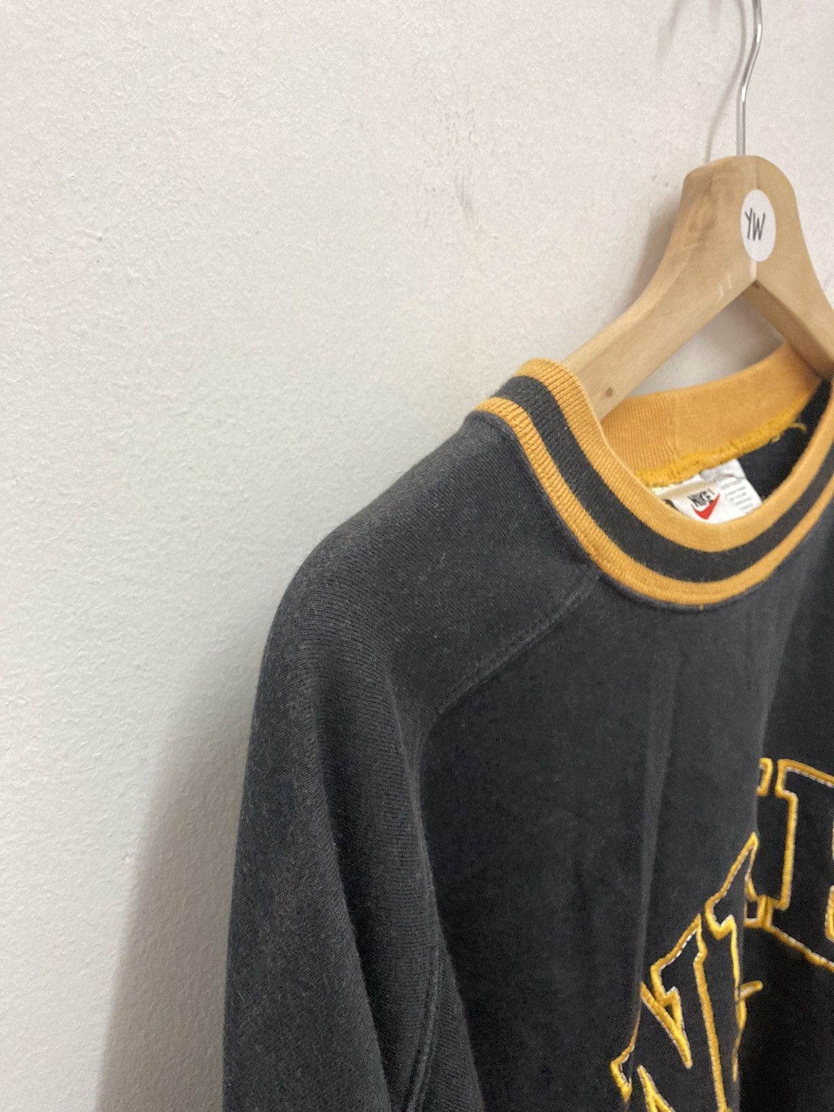 Vintage Nike Center Logo Sweatshirt Size US M / EU 48-50 / 2 - 7 Thumbnail