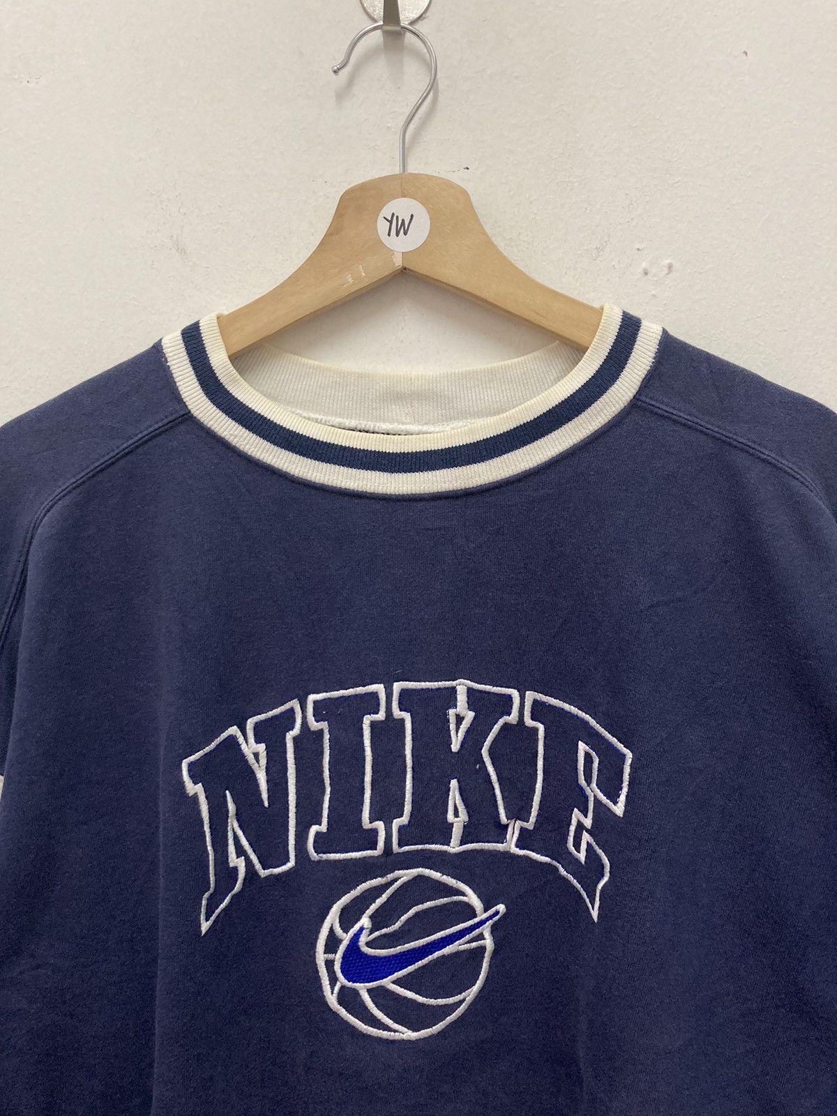 Vintage Nike Center Logo Sweatshirt Size US M / EU 48-50 / 2 - 2 Thumbnail