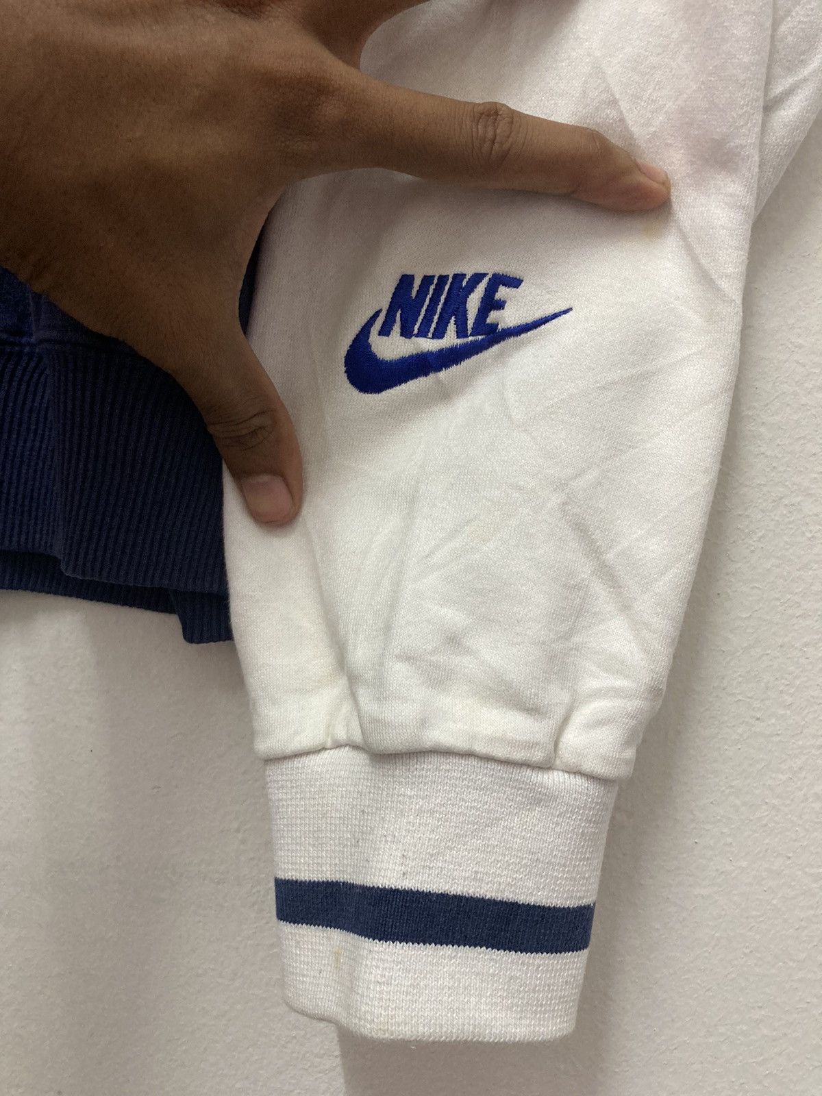 Vintage Nike Center Logo Sweatshirt Size US M / EU 48-50 / 2 - 3 Thumbnail