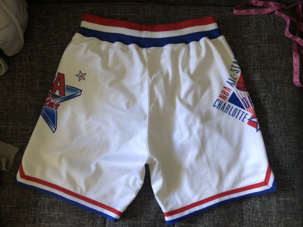 Mitchell & Ness 1991-92 Authentic Shorts NBA All-Star Size US 34 / EU 50 - 2 Thumbnail