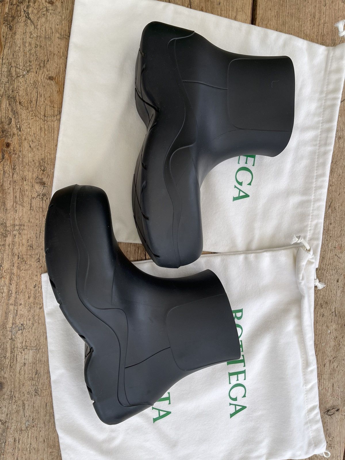 Bottega Veneta Puddle boots size41 Bottega veneta boots 41 - Gem