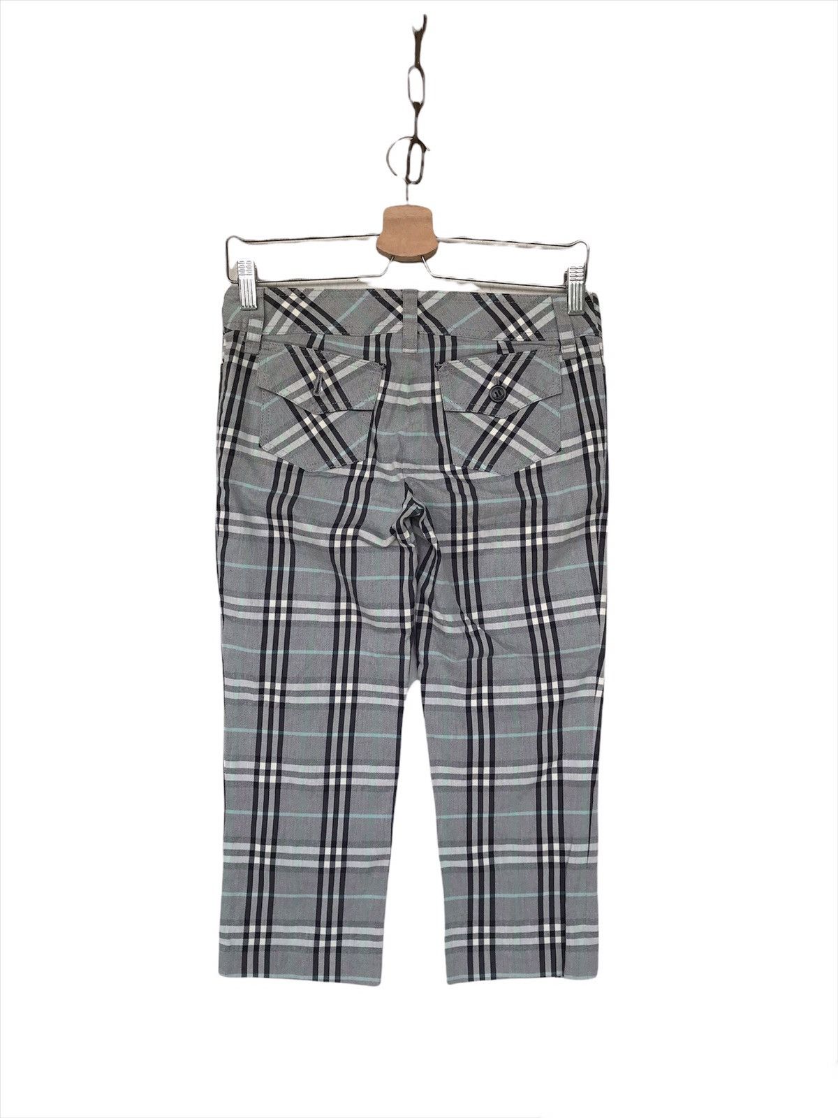 Burberry Burberry Novacheck ShortPant Size 28" / US 6 / IT 42 - 2 Thumbnail