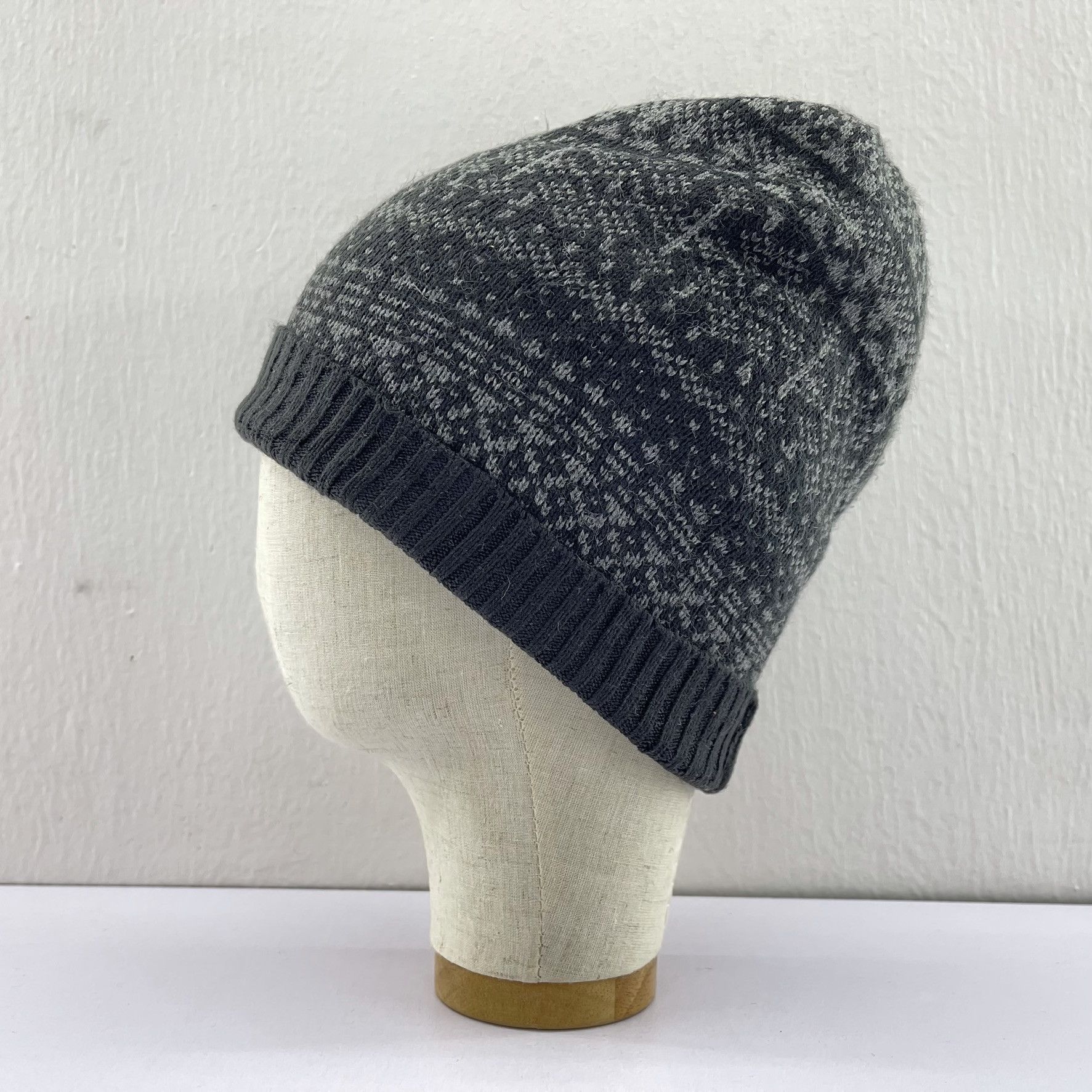 Uniqlo Uniqlo Beanie Hats-BH2209 Size ONE SIZE - 1 Thumbnail