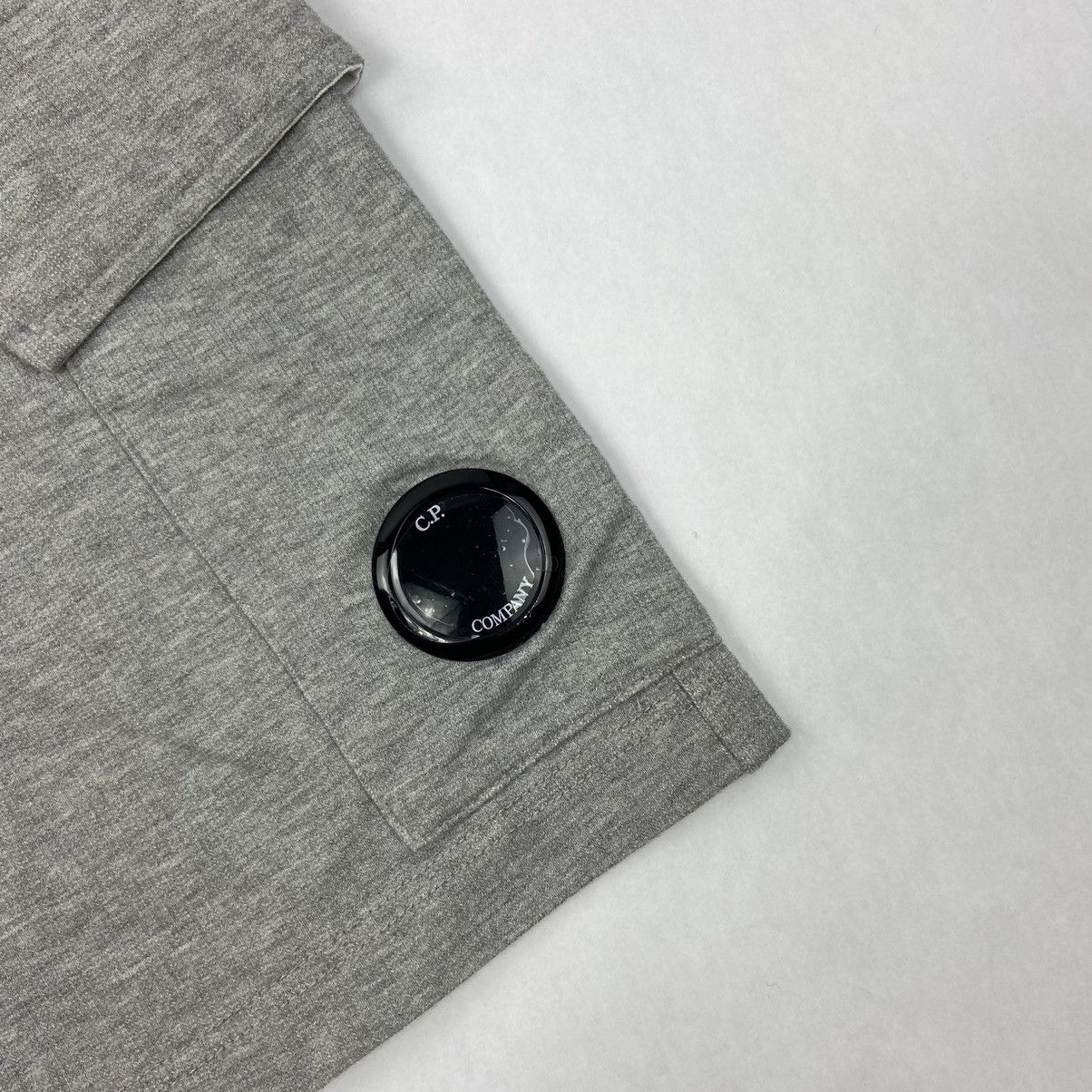 C.P. Company Worn once - CP Company grey cargo sweatshorts - SZ L Size US 32 / EU 48 - 3 Thumbnail