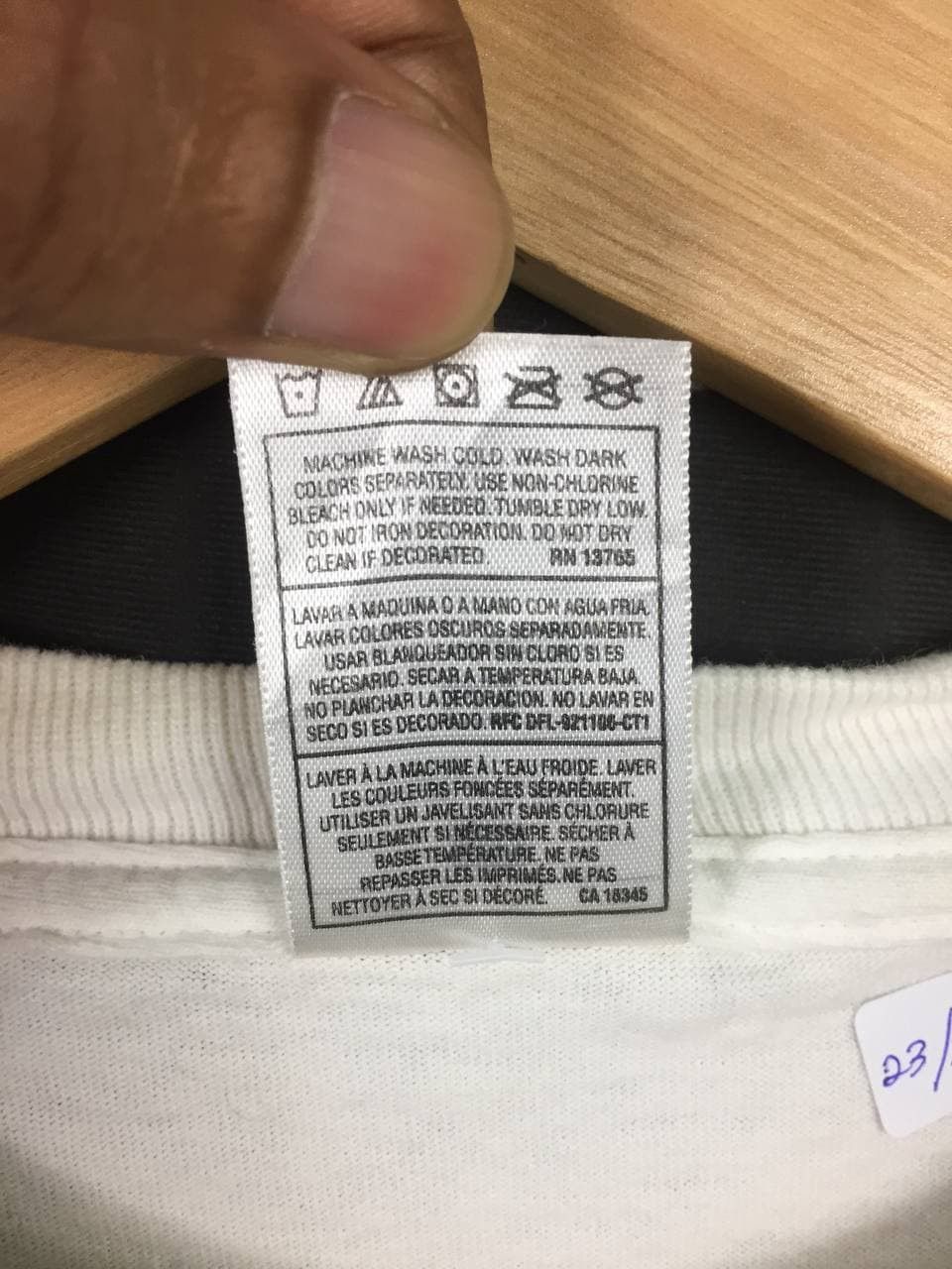 Fruit Of The Loom Friends Dont Let Friends Eat Junk Quote Wording Tee Size US XL / EU 56 / 4 - 7 Thumbnail