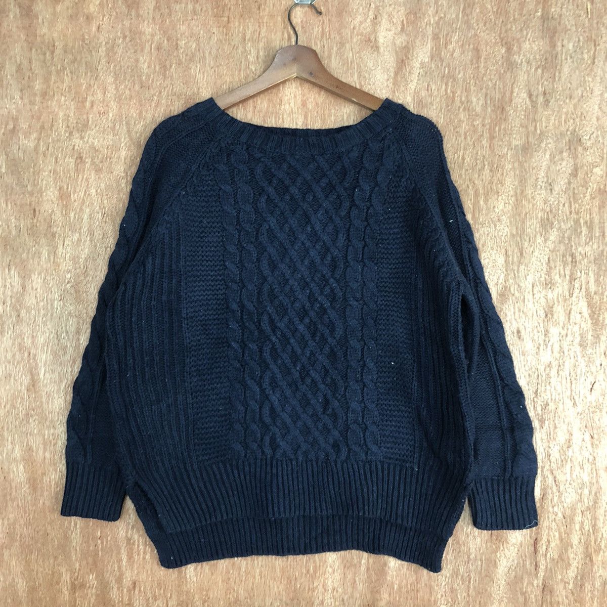 Japanese Brand DLL Studio Clip Dark Blue cable Knitwear #c607 Size US M / EU 48-50 / 2 - 3 Thumbnail