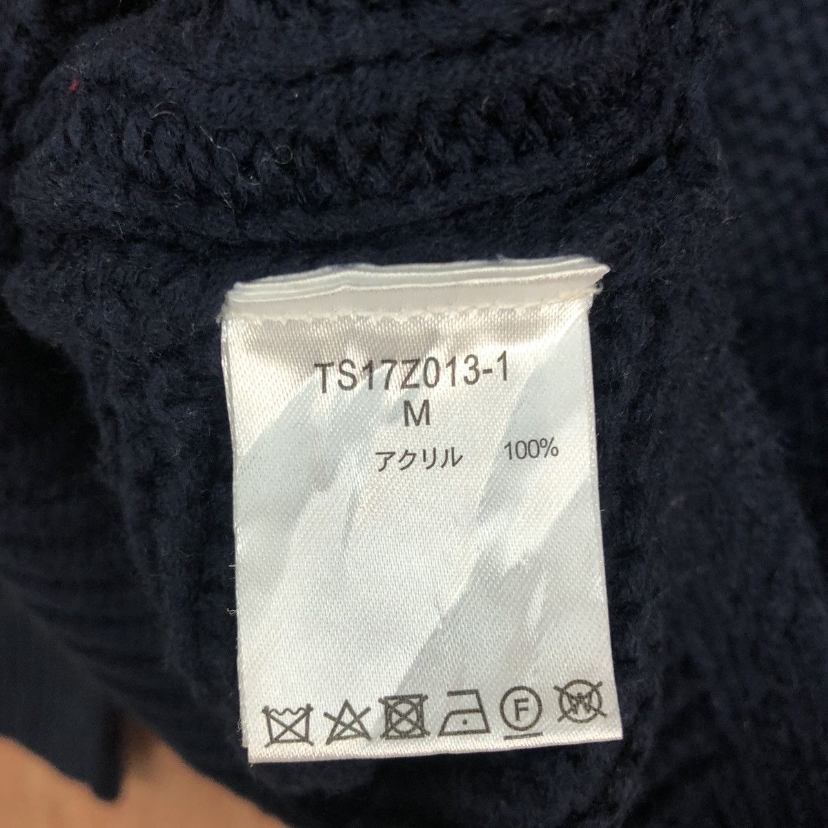 Japanese Brand DLL Studio Clip Dark Blue cable Knitwear #c607 Size US M / EU 48-50 / 2 - 11 Thumbnail