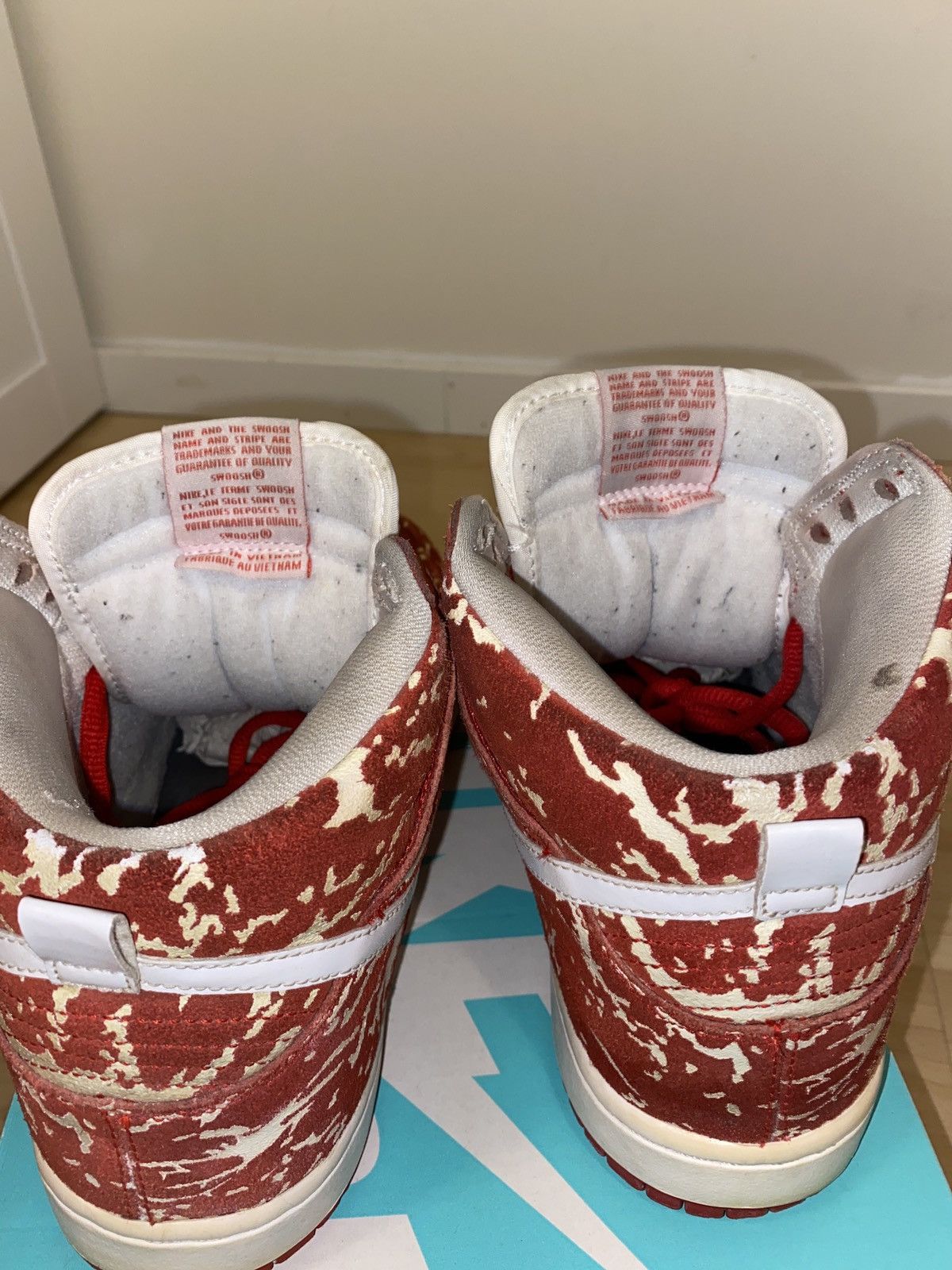 Nike SB Dunk High Premium Raw Meat