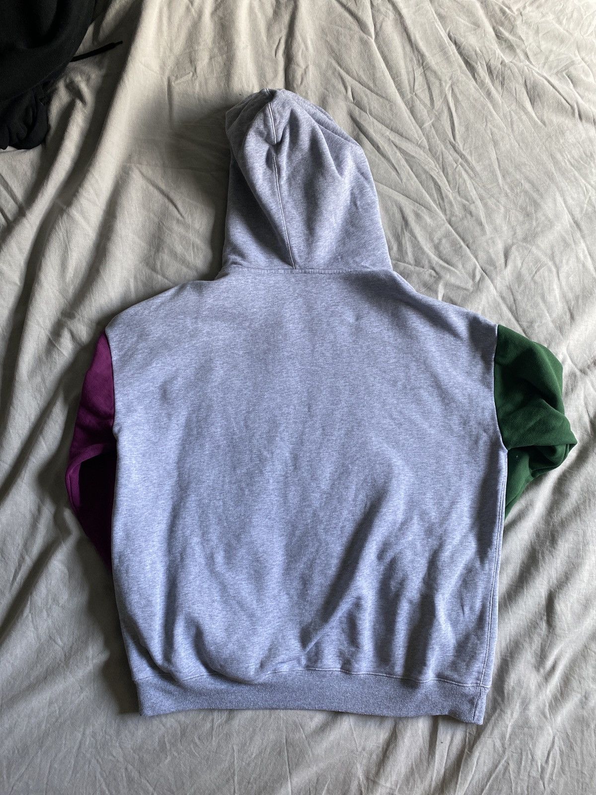 Pleasures Pleasure Split Color Hoodie Size US L / EU 52-54 / 3 - 3 Thumbnail