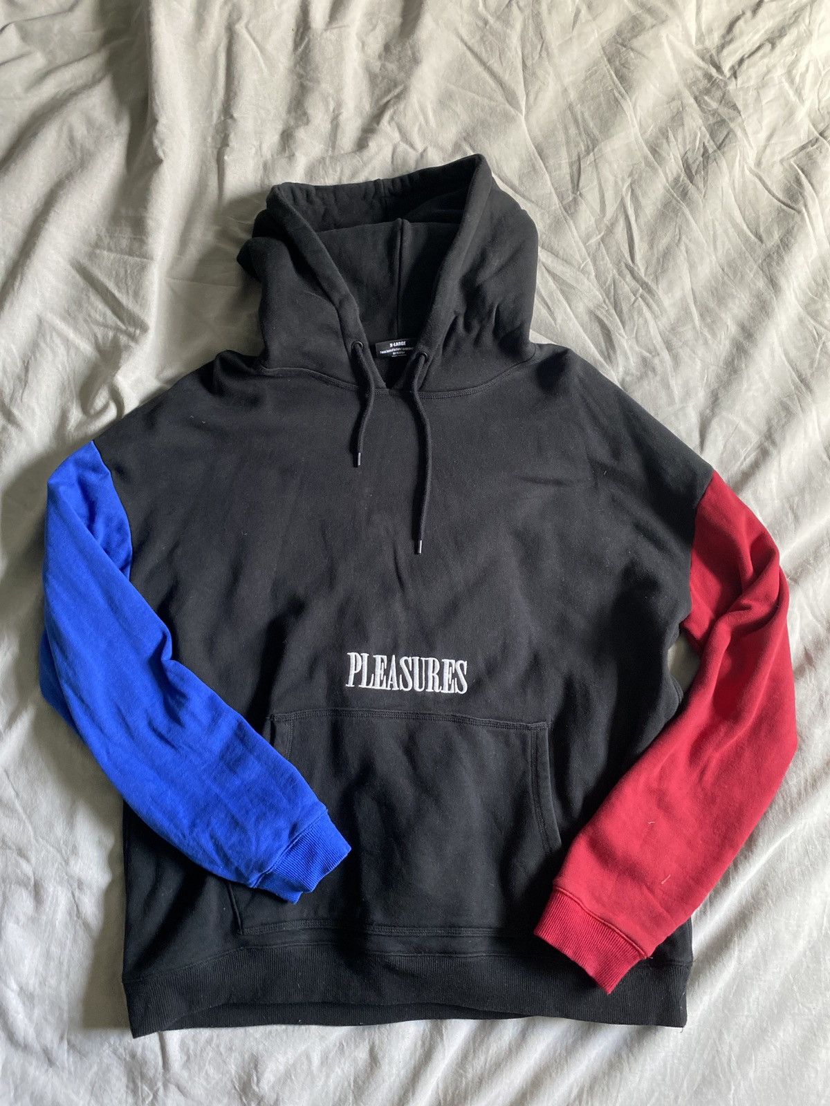 Pleasures split color hoodie store