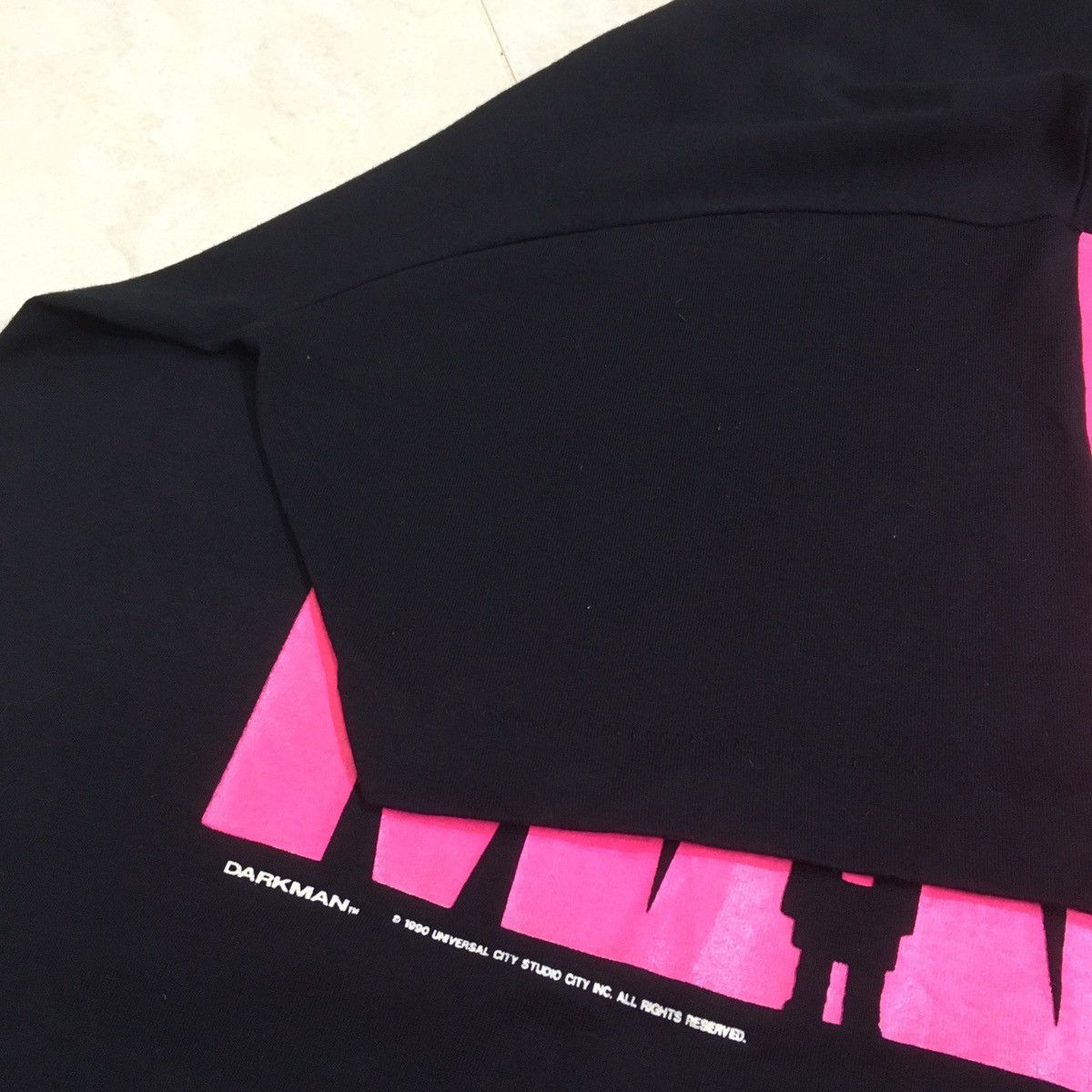 Vintage Vintage 90s Darkman American Superhero “Who Is Darkman” Size US L / EU 52-54 / 3 - 8 Thumbnail