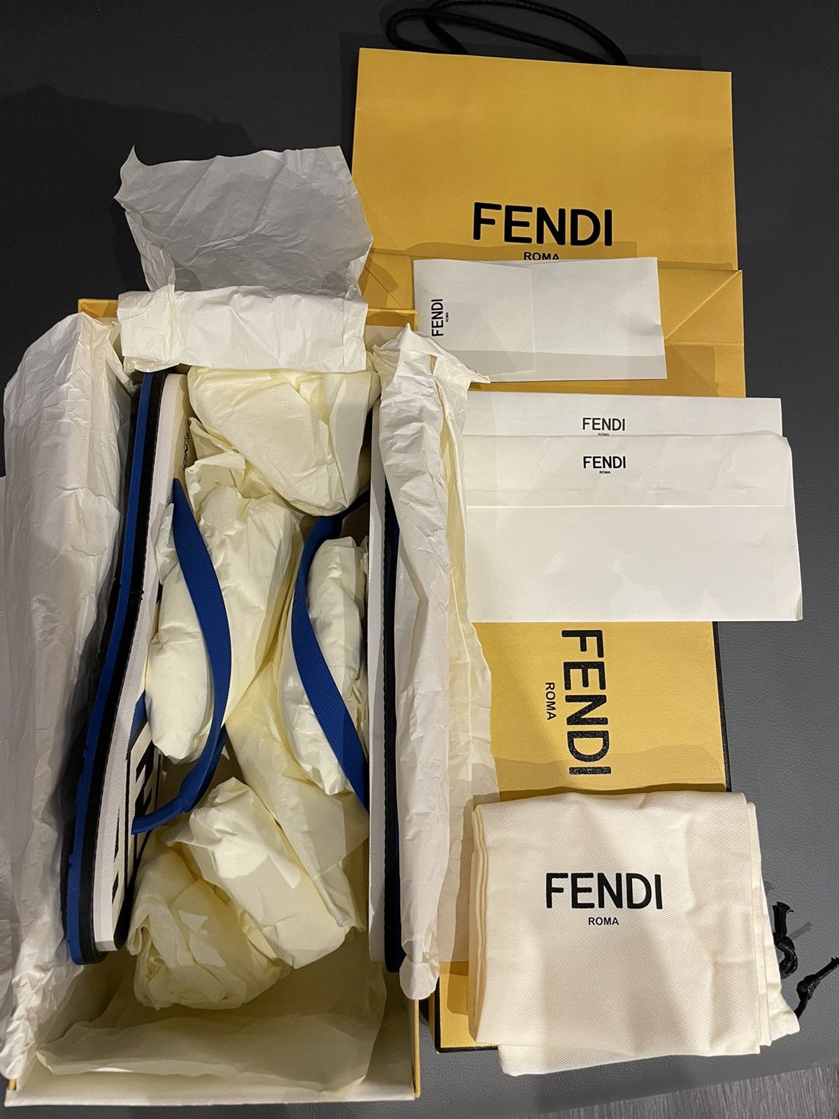Fendi Rare NEW Limited Edition Fendi Logo Slides Flipflop Slip-on Size US 8.5 / EU 41-42 - 6 Thumbnail
