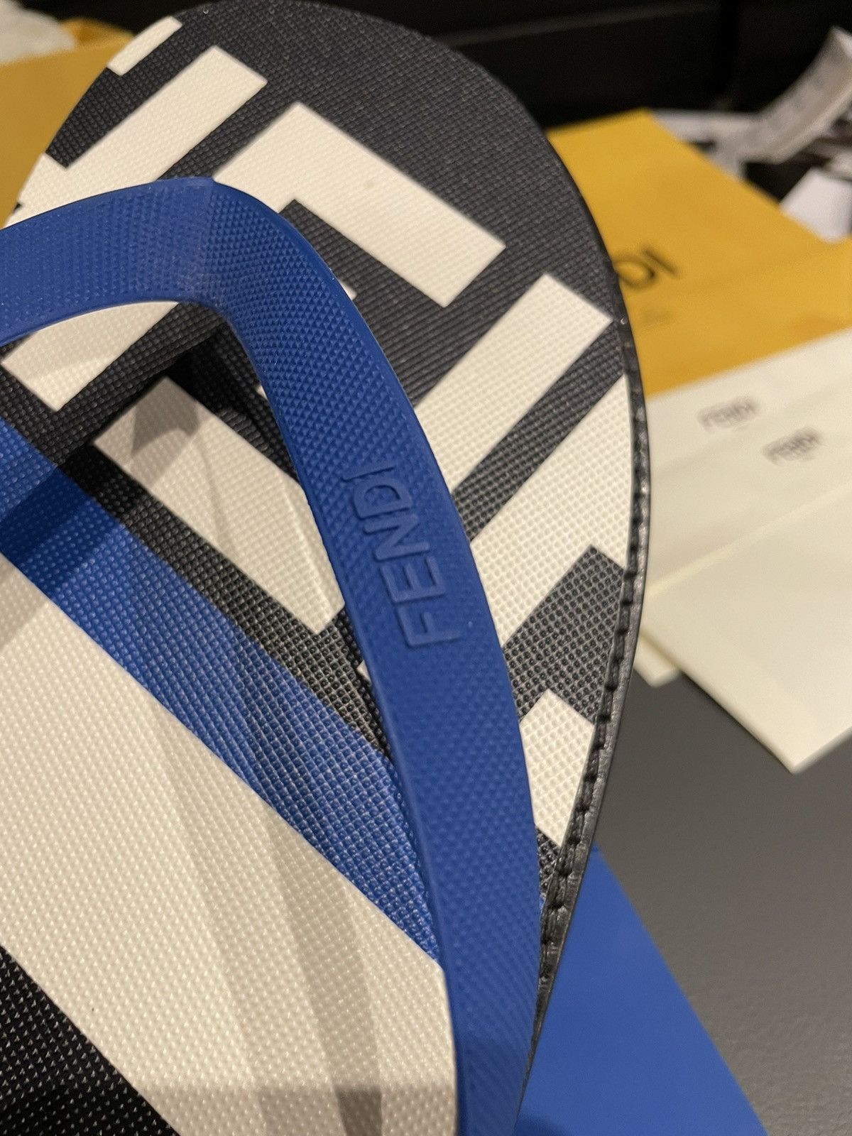 Fendi Rare NEW Limited Edition Fendi Logo Slides Flipflop Slip-on Size US 8.5 / EU 41-42 - 15 Thumbnail