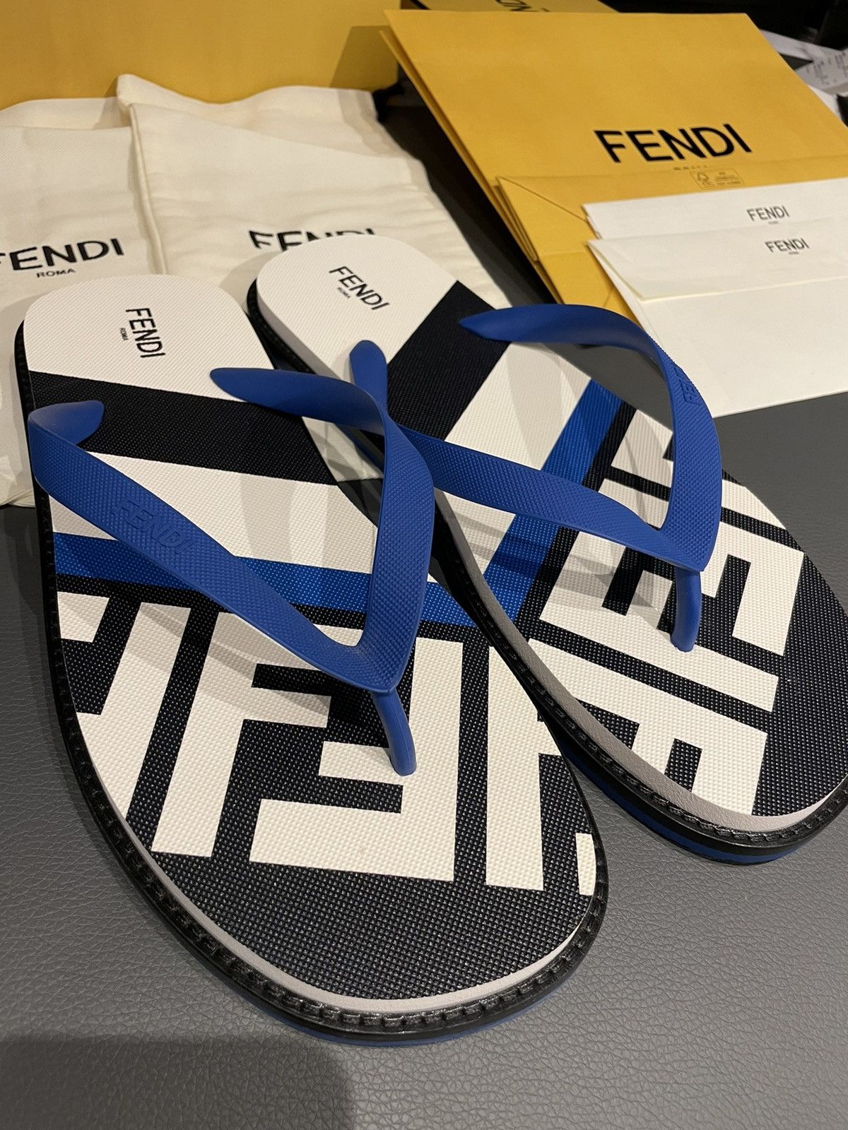 Fendi Rare NEW Limited Edition Fendi Logo Slides Flipflop Slip-on Size US 8.5 / EU 41-42 - 12 Thumbnail