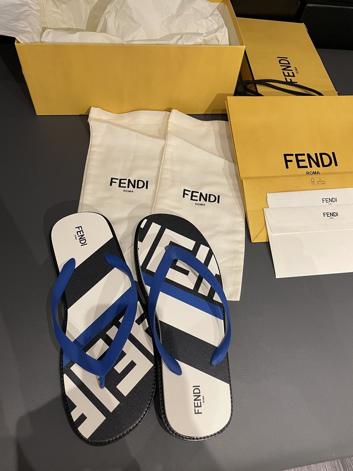 Fendi Rare NEW Limited Edition Fendi Logo Slides Flipflop Slip-on Size US 8.5 / EU 41-42 - 7 Thumbnail