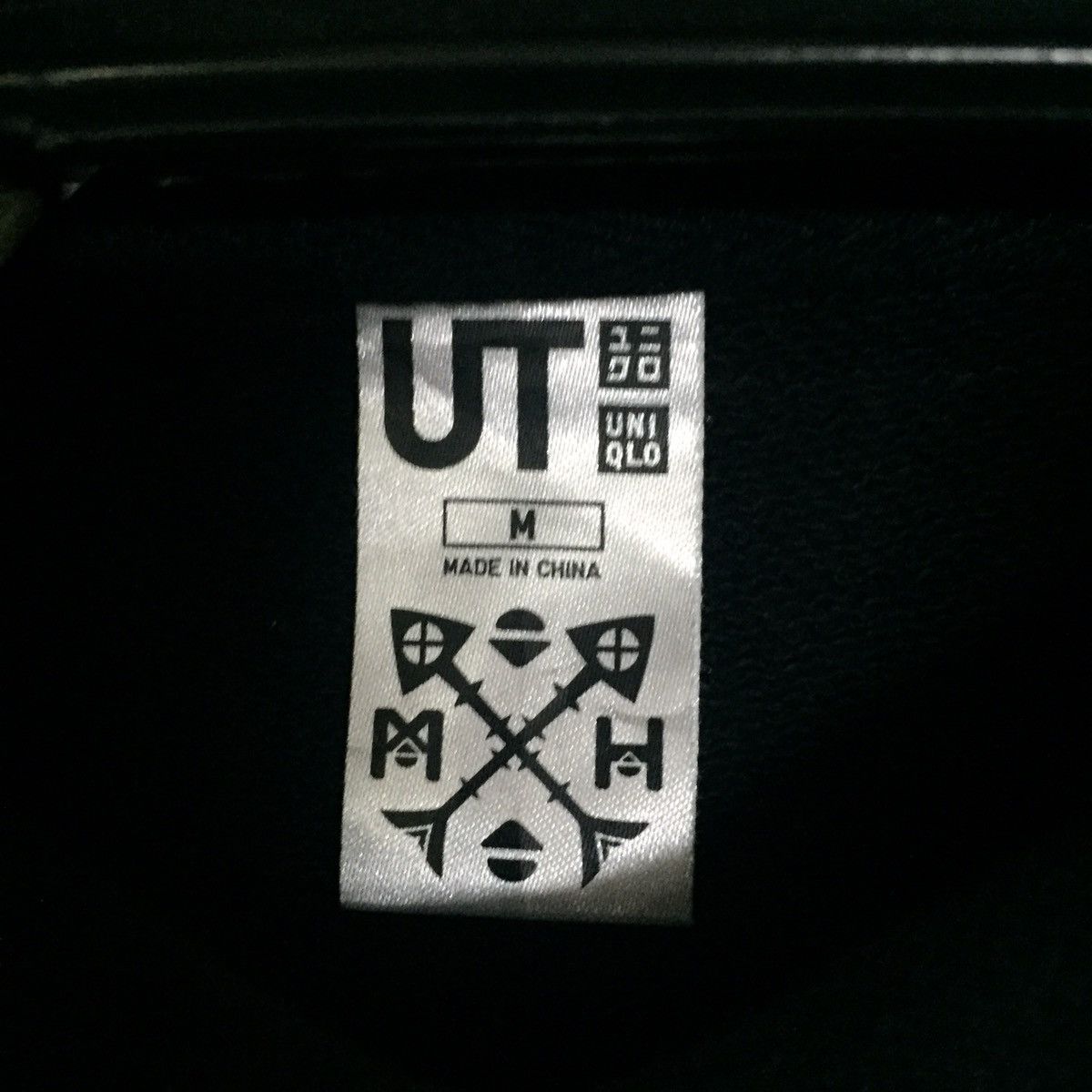 Japanese Brand × Uniqlo Vintage Uni Qlo 😺😺😺😺Monster Hunter X Pullover Hoodie Size US M / EU 48-50 / 2 - 5 Thumbnail