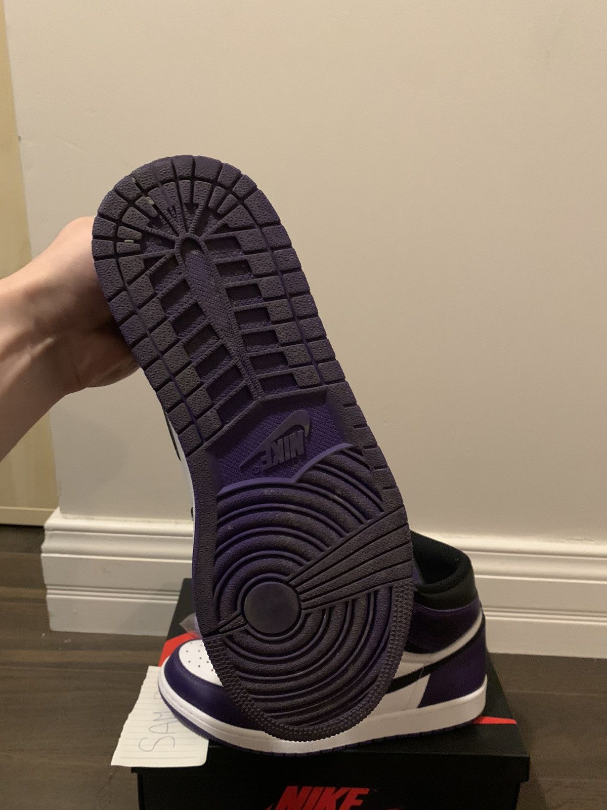 Jordan Brand Air Jordan 1 Retro High OG Court Purple Size US 9.5 / EU 42-43 - 5 Thumbnail