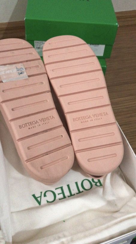 Bottega Veneta Bottega Veneta Rubber Slingback Sandal Mules Size US 7 / EU 40 - 6 Preview