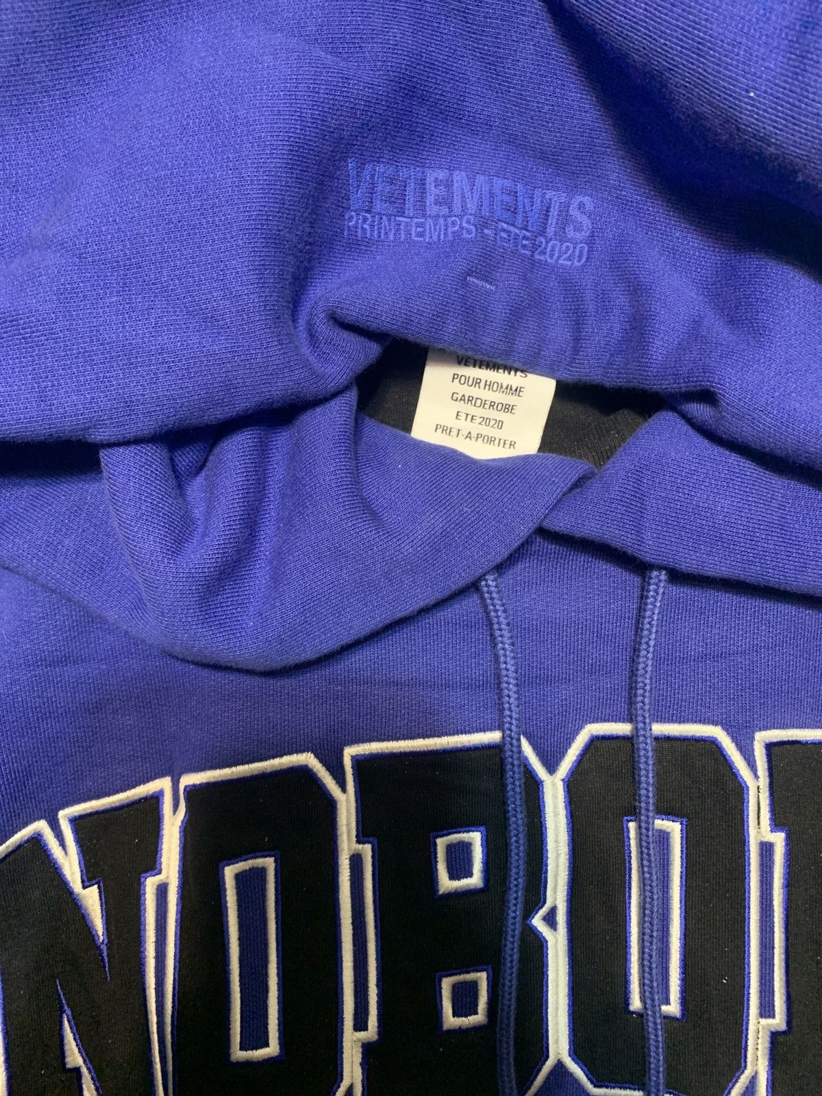 【希少】VETEMENTS Layered Hoodie 20ss NOBODY 希少】VETEMENTS Layered Hoodie 20ss NOBODY