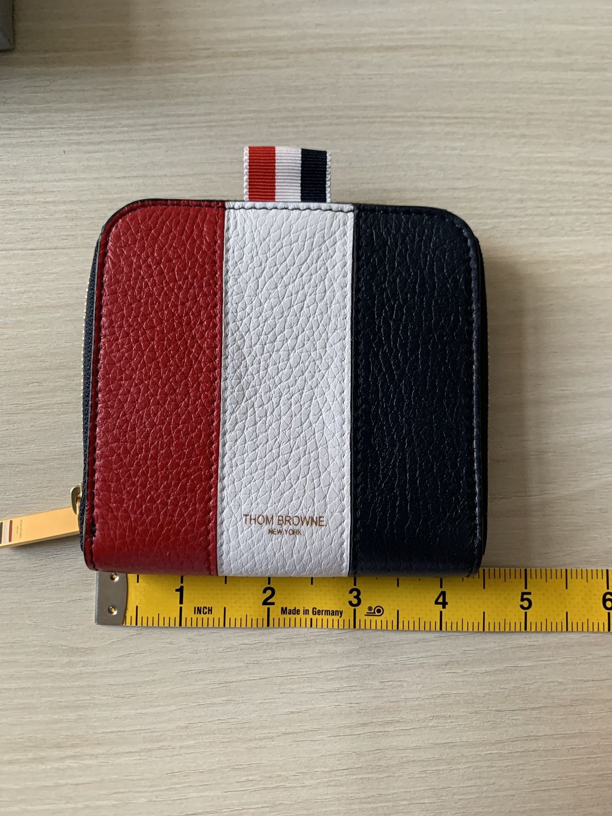 Thom Browne Zip Around RWB Card Holder Deerskin Size ONE SIZE - 1 Thumbnail