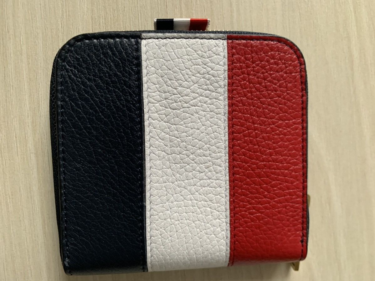 Thom Browne Zip Around RWB Card Holder Deerskin Size ONE SIZE - 3 Thumbnail