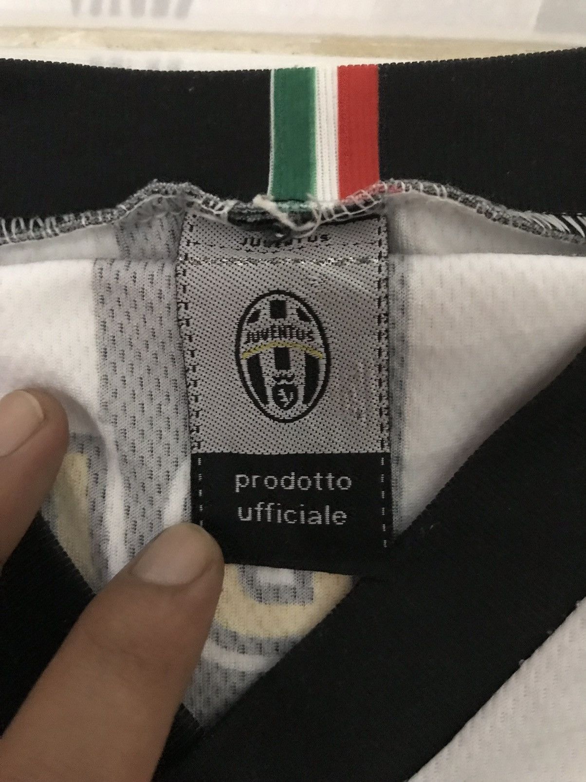 Vintage Juventus prodotto ufficiale Alessandro del Piero Jersey Size US M / EU 48-50 / 2 - 10 Thumbnail
