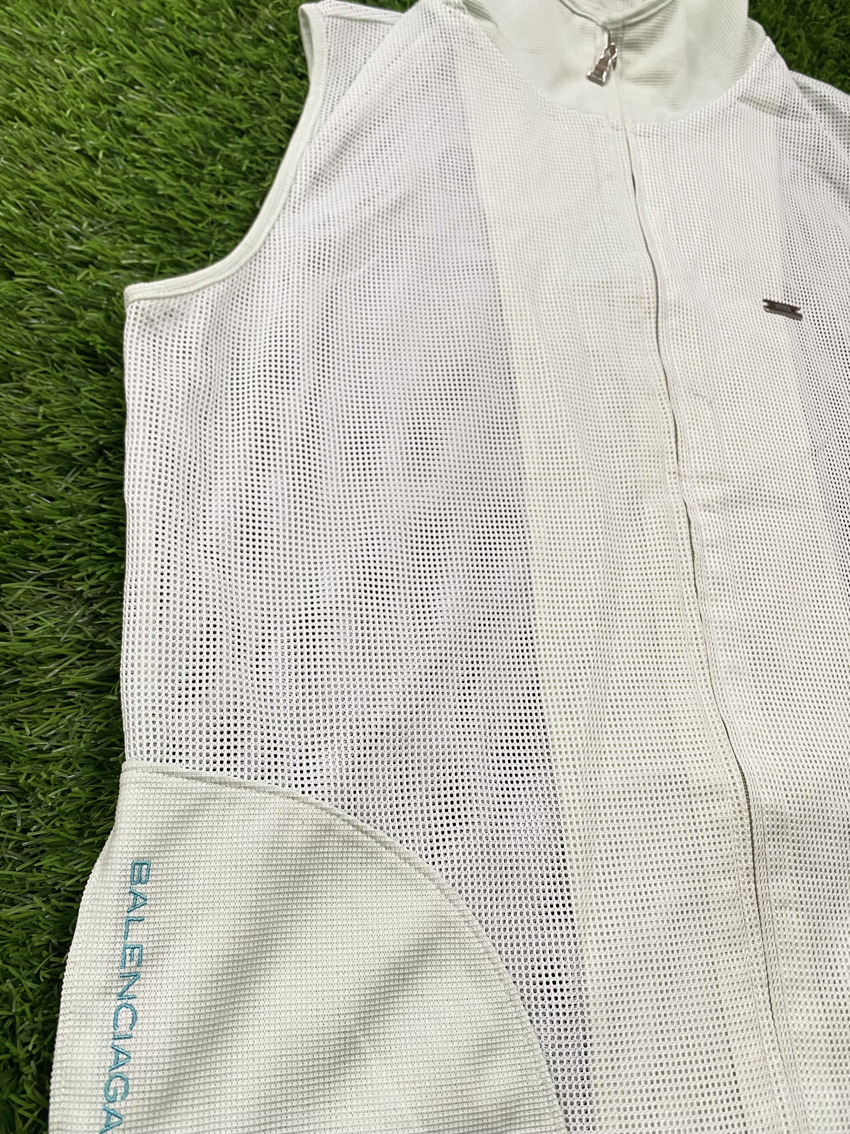 Balenciaga Vintage 90s Balenciaga Mesh Vest Size US M / EU 48-50 / 2 - 3 Thumbnail