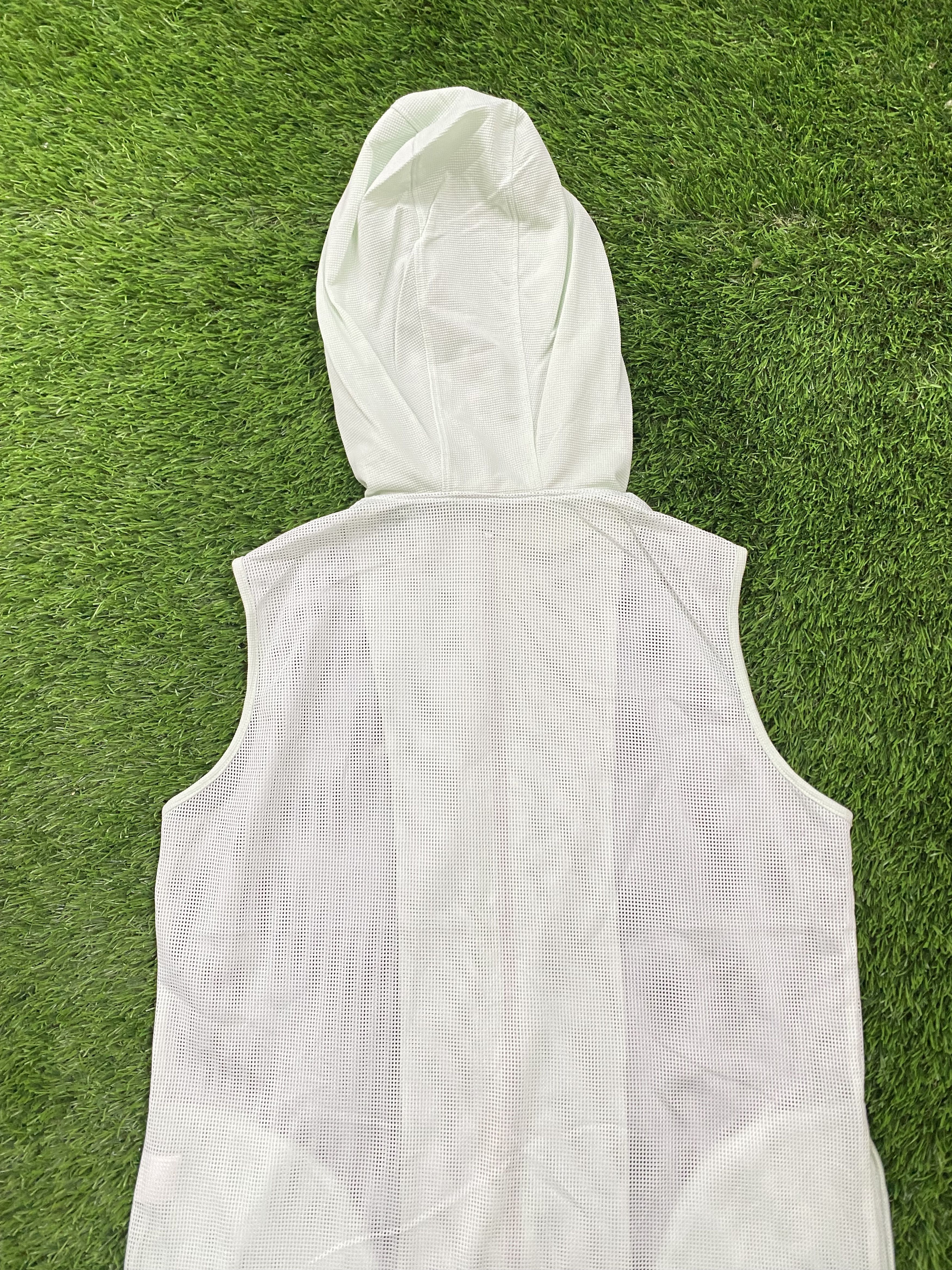 Balenciaga Vintage 90s Balenciaga Mesh Vest Size US M / EU 48-50 / 2 - 6 Thumbnail