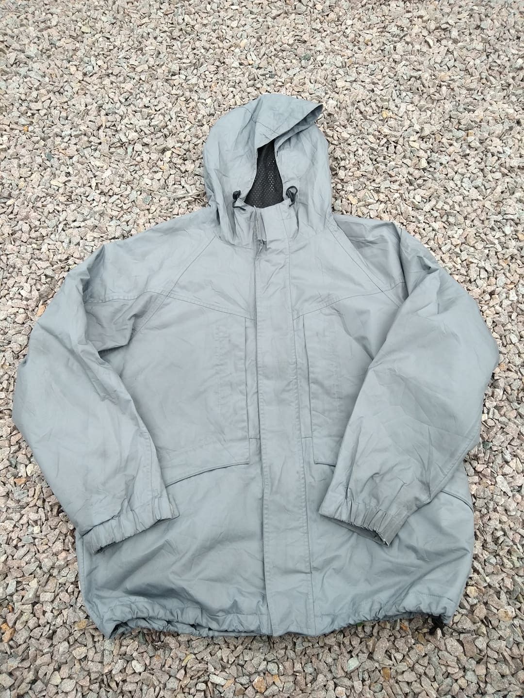Japanese Brand UNIQLO GREY HOODIE WINDBEAKER Size US M / EU 48-50 / 2 - 1 Thumbnail