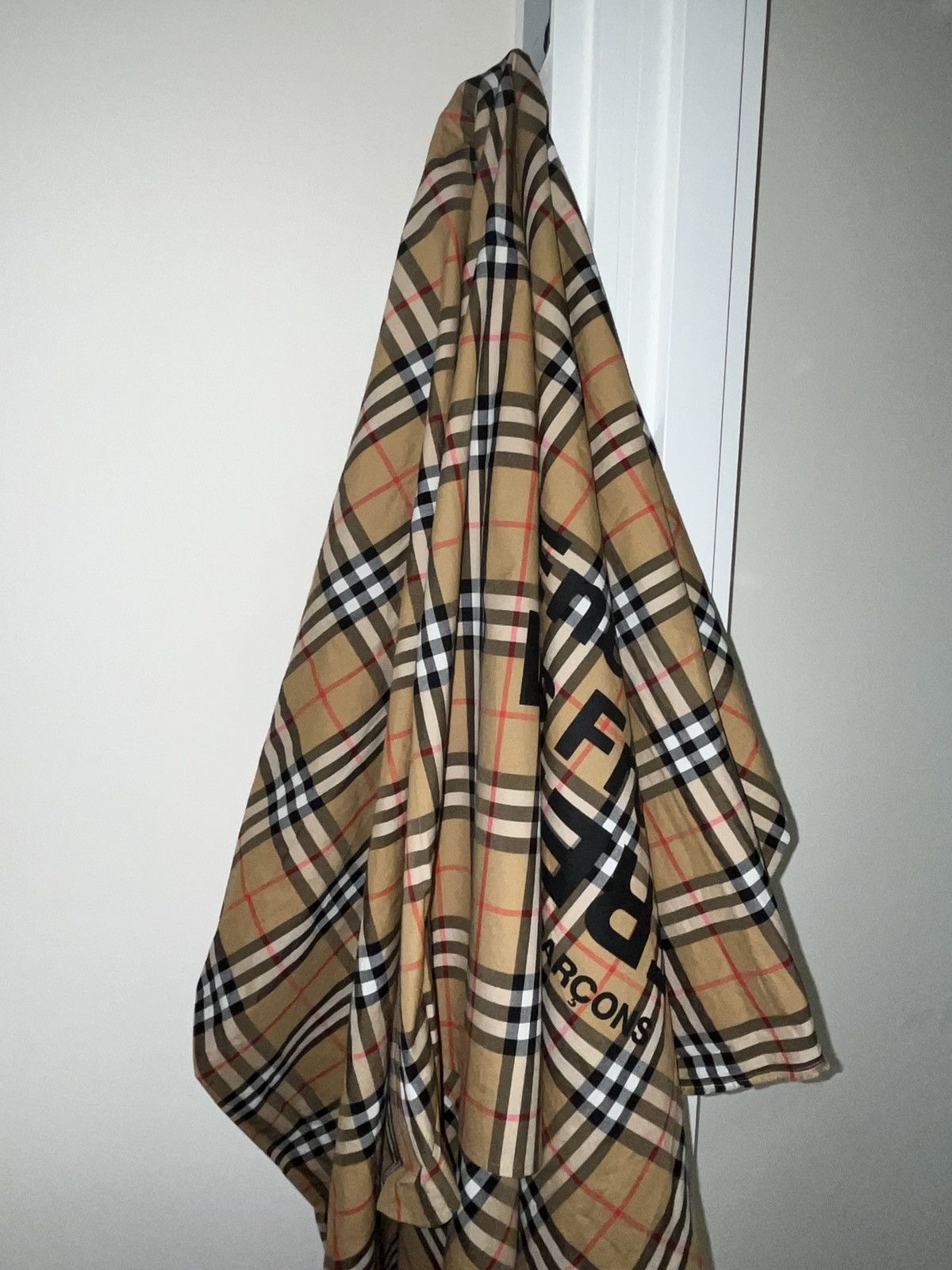 Burberry Burberry x Comme des Garçons 2018 Capsule Scarf Size ONE SIZE - 4 Thumbnail