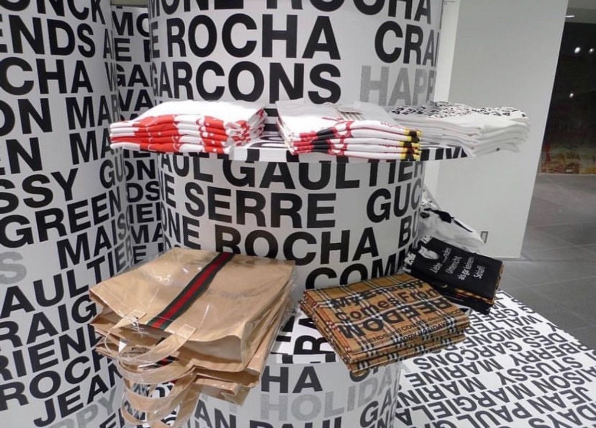 Burberry Burberry x Comme des Garçons 2018 Capsule Scarf Size ONE SIZE - 7 Thumbnail