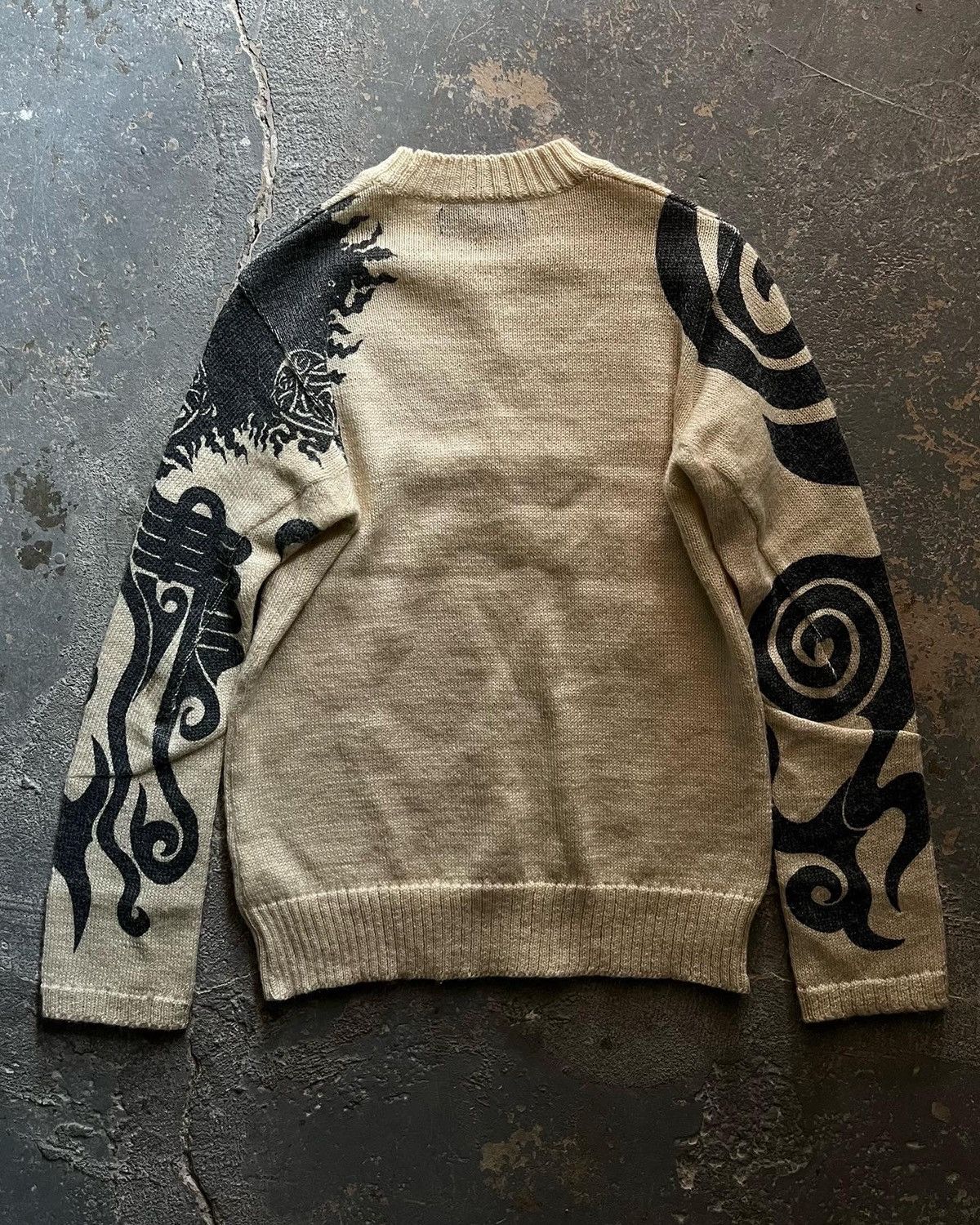 AW1996 TRIBAL KNIT