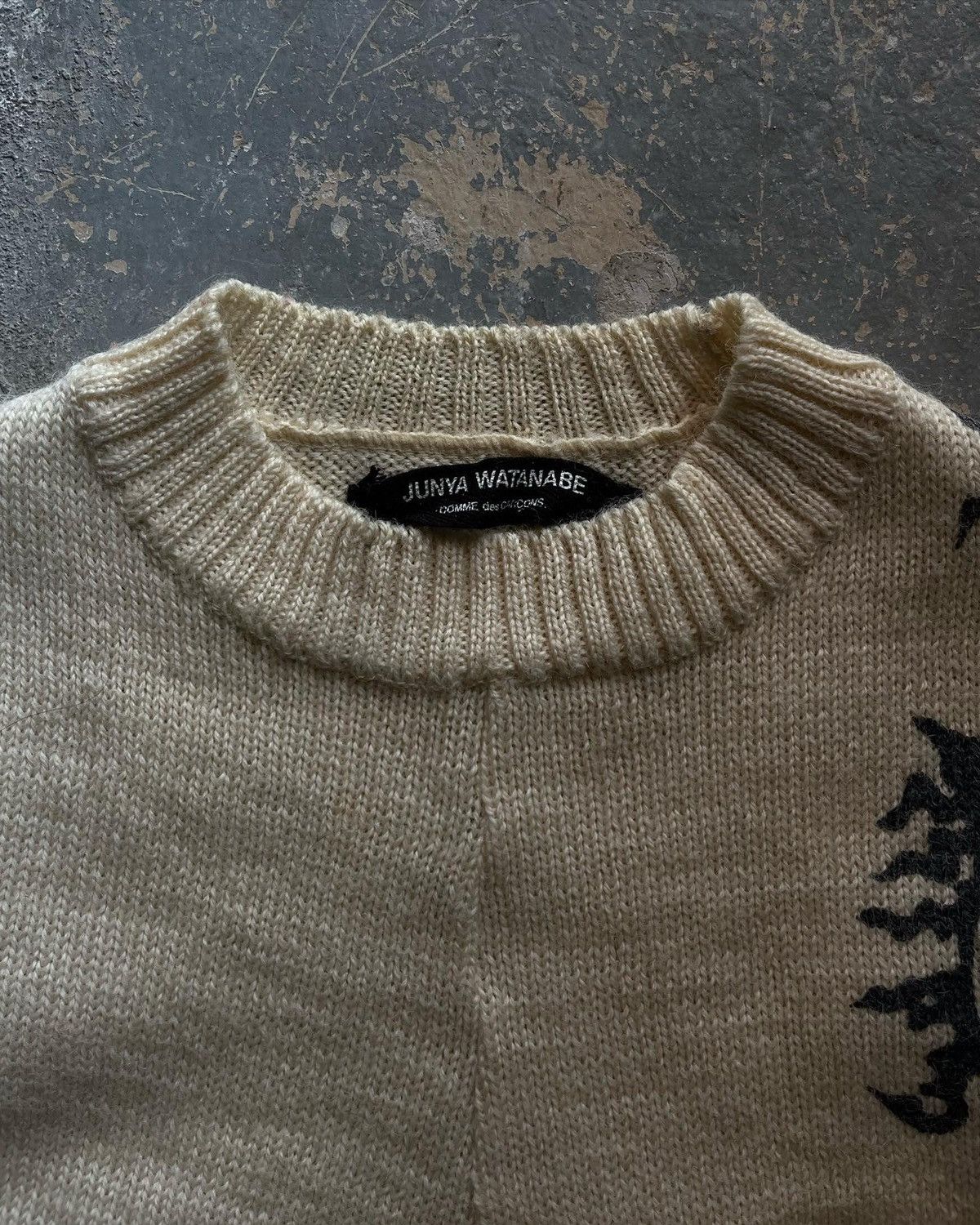 AW1996 TRIBAL KNIT