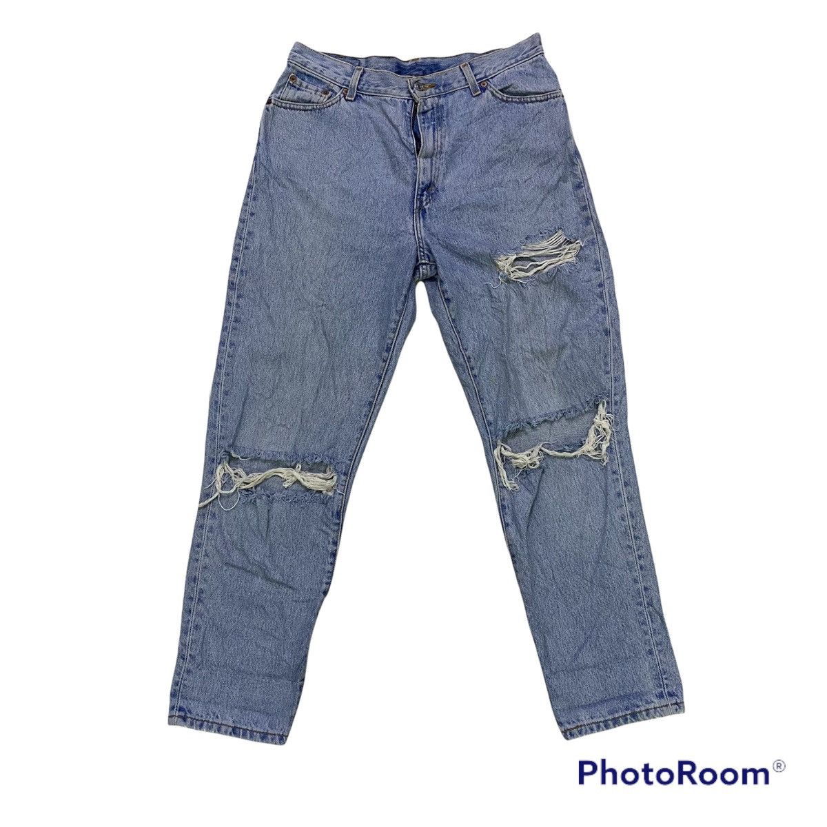 Levi’s x Distressed denim