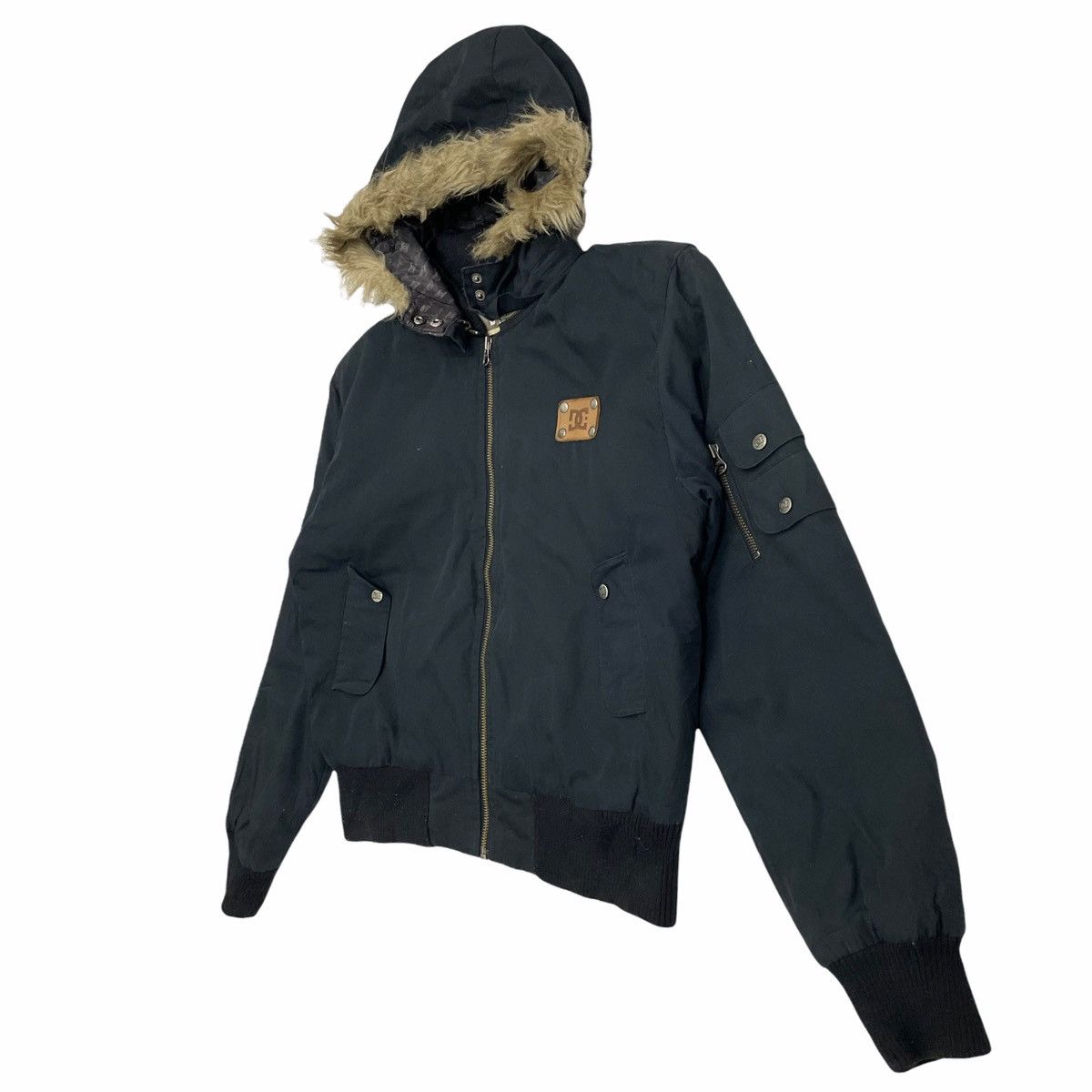 DC 💥CROPPED DCSHOECOUSA FURRY BOMBER JACKET Size M / US 6-8 / IT 42-44 - 2 Thumbnail