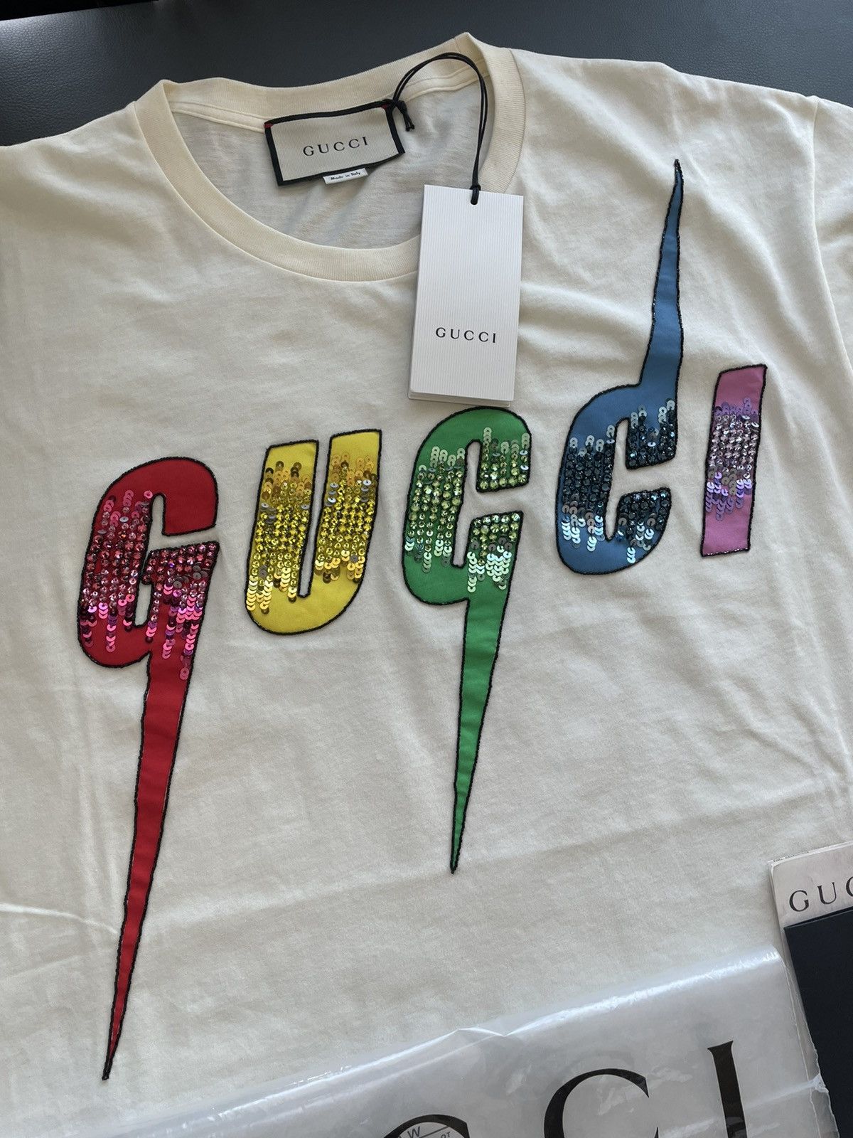Gucci Extremely Rare Super Runway Gucci Logo Tee Size US L / EU 52-54 / 3 - 7 Thumbnail