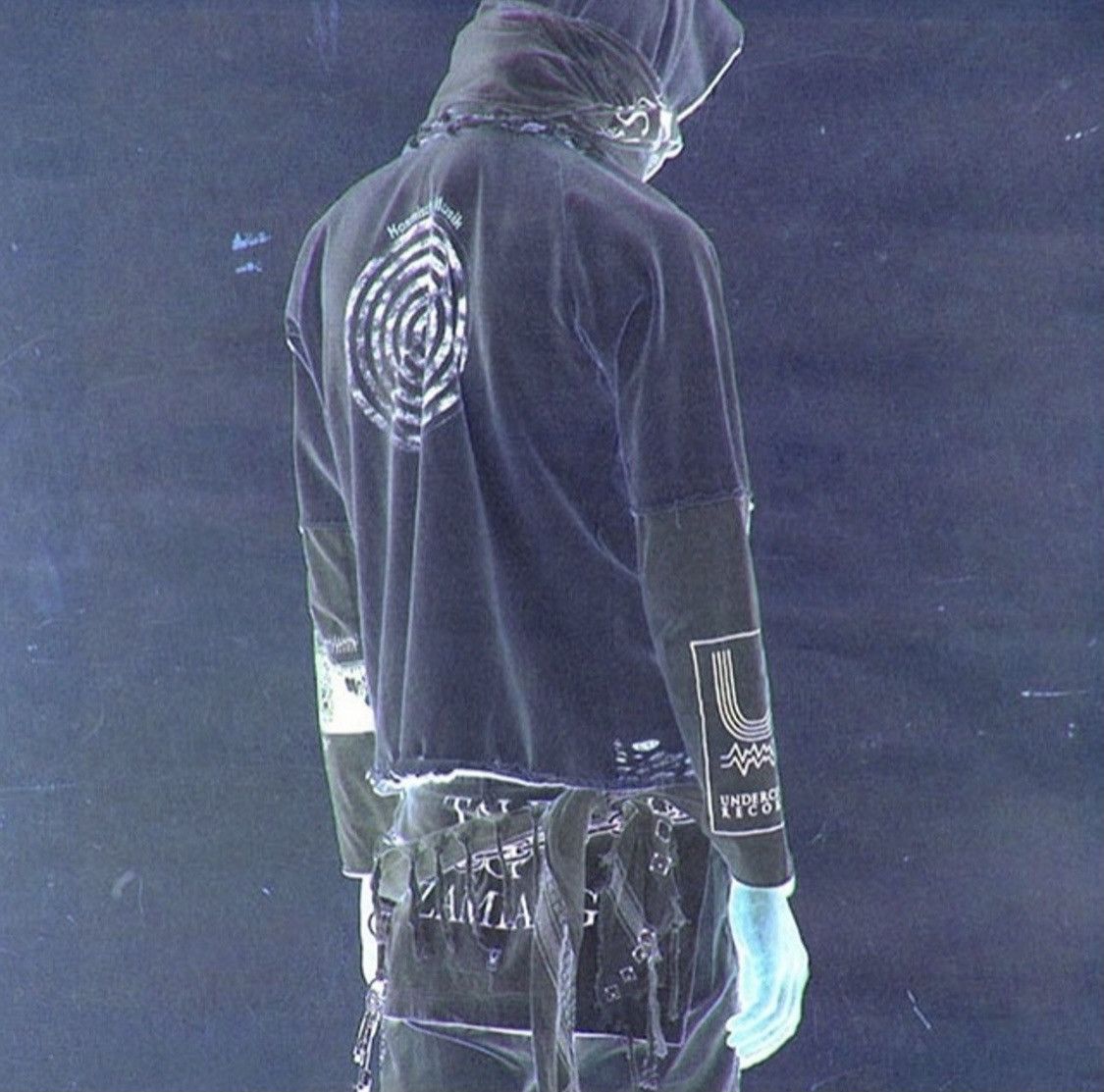 Undercover SS06 - “T” Wahnfrieden Klaus Distressed Hoodie Size US M / EU 48-50 / 2 - 3 Thumbnail