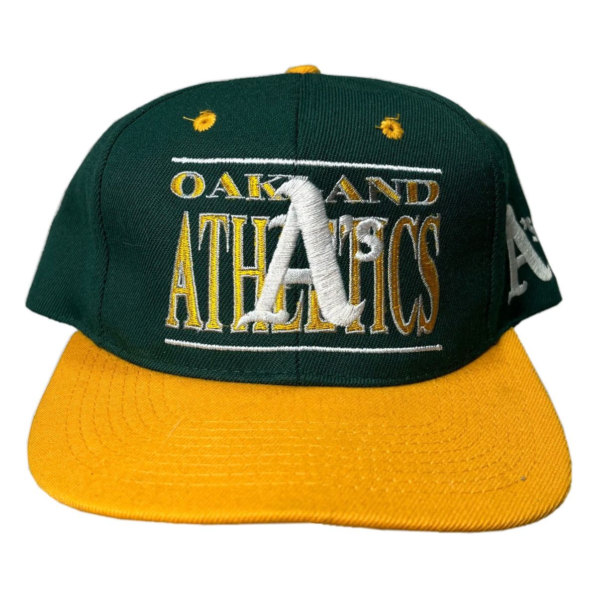Vintage 90s Oakland Athletics Embroidered Snapback Hat Cap