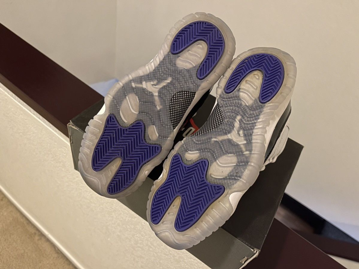 Jordan Brand Air Jordan 11 Retro GS Concord 2018 Size US 6 / EU 39 - 6 Thumbnail