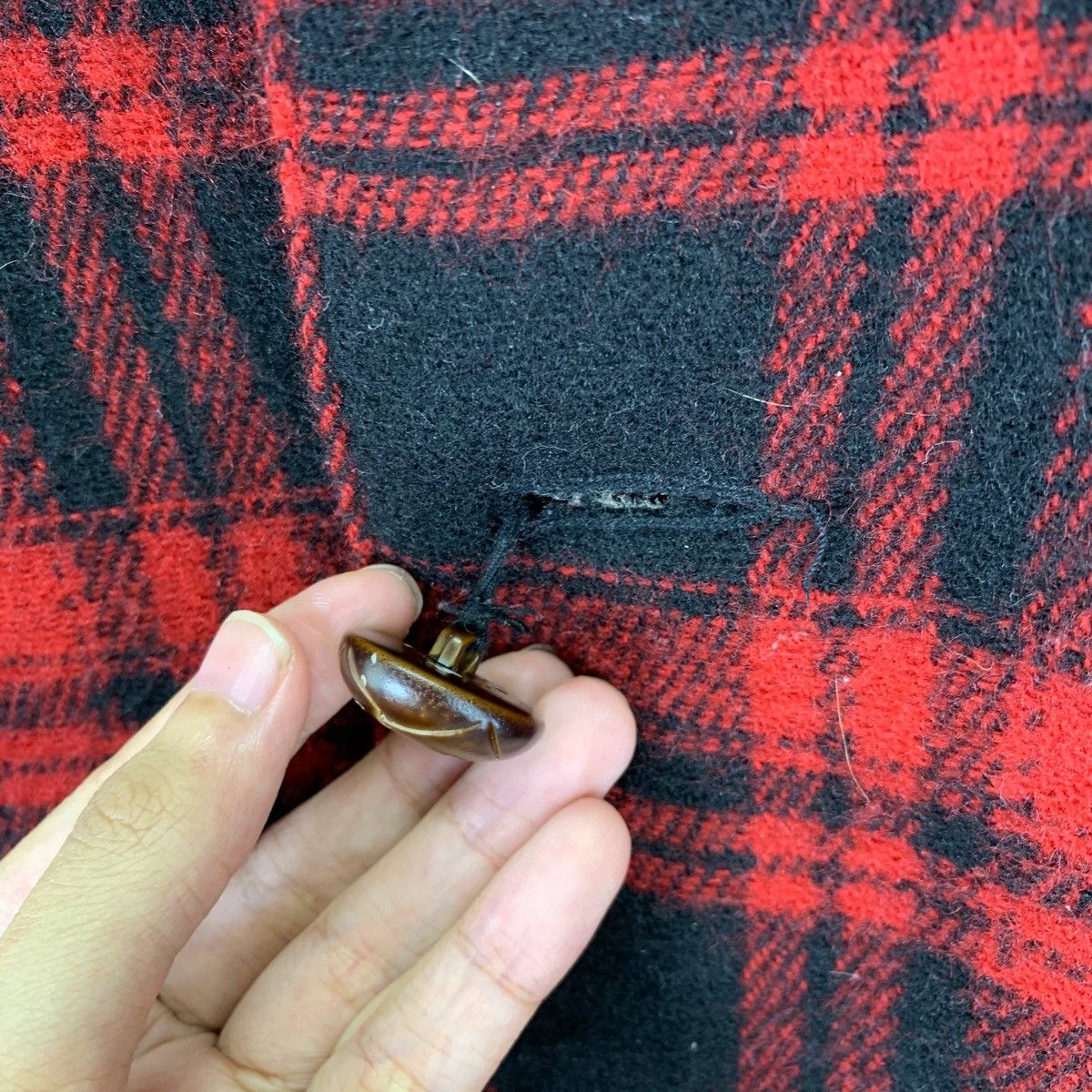 Levi's × Vintage Vintage Levi’s Tartan Sherpa Button Jacket Size US M / EU 48-50 / 2 - 9 Thumbnail